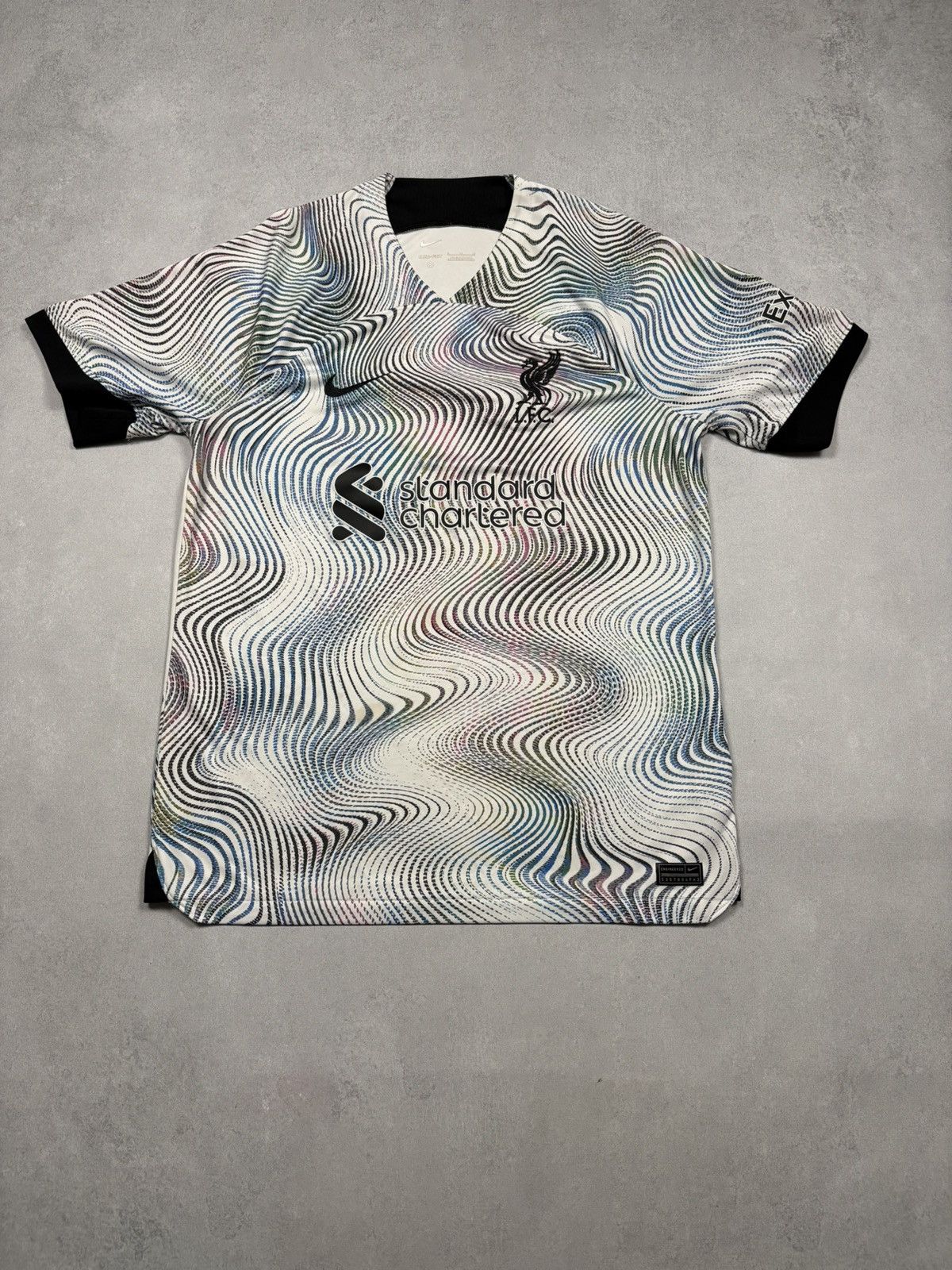Nike Nike Liverpool 2022/23 Away Soccer Jersey Kit Psychedelic L Size US L / EU 52-54 / 3 - 1 Thumbnail