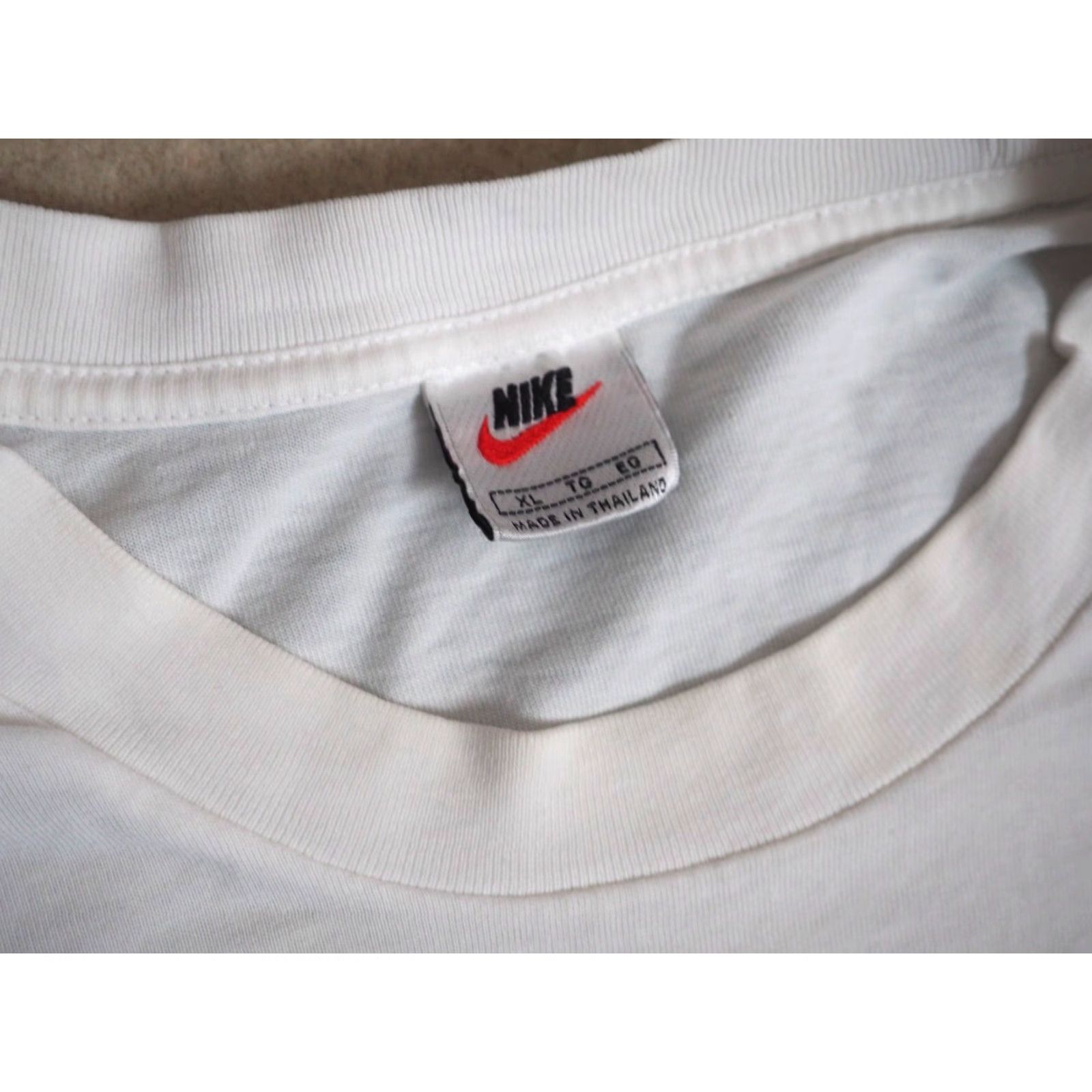 Nike VTG 90s Nike Spellout Mini Swoosh White Green Logo Tee T-Shirt Mens L Size US L / EU 52-54 / 3 - 5 Thumbnail