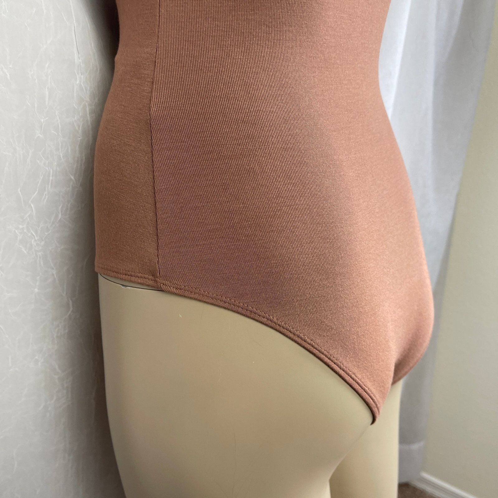 Forever 21 Forever 21 Scoop Back Short Sleeve Bodysuit Dusty Pink XS Size XS / US 0-2 / IT 36-38 - 13 Thumbnail