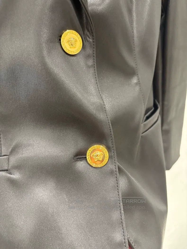Versace Versace Black sheepskin coat Size US XL / EU 56 / 4 - 2 Thumbnail
