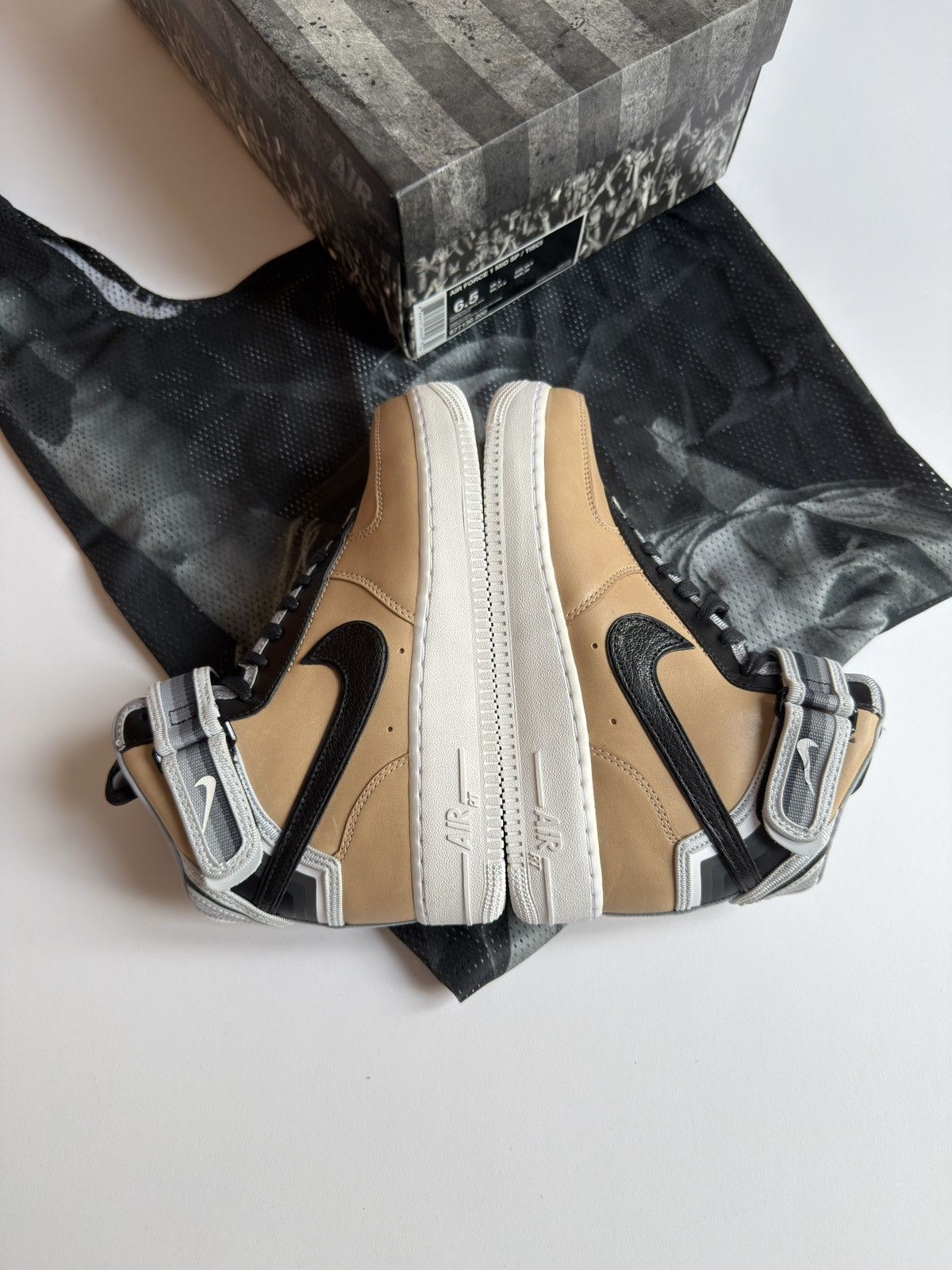 Nike × Riccardo Tisci Nike x Riccardo Tisci Air Force 1 Mid Vachetta Tan Size US 6.5 / EU 39-40 - 4 Thumbnail