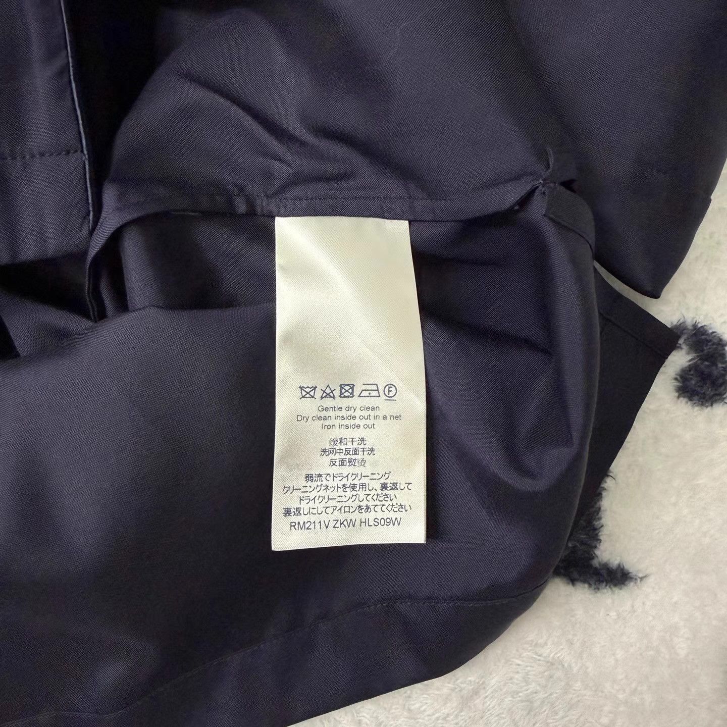 Louis Vuitton LV Blue Heavy Embroidered Silk Jacket Q10 Size US XL / EU 56 / 4 - 4 Thumbnail