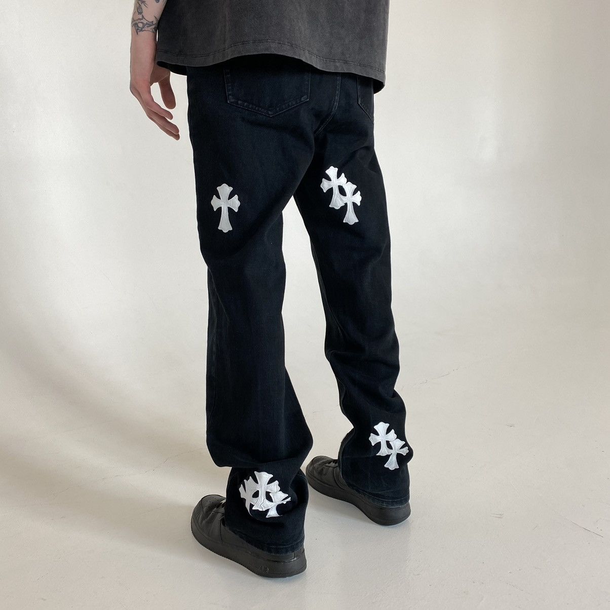 Levi's × Vintage Levi's "Chrome Hearts" custom white patched denim Size US 34 / EU 50 - 1 Thumbnail