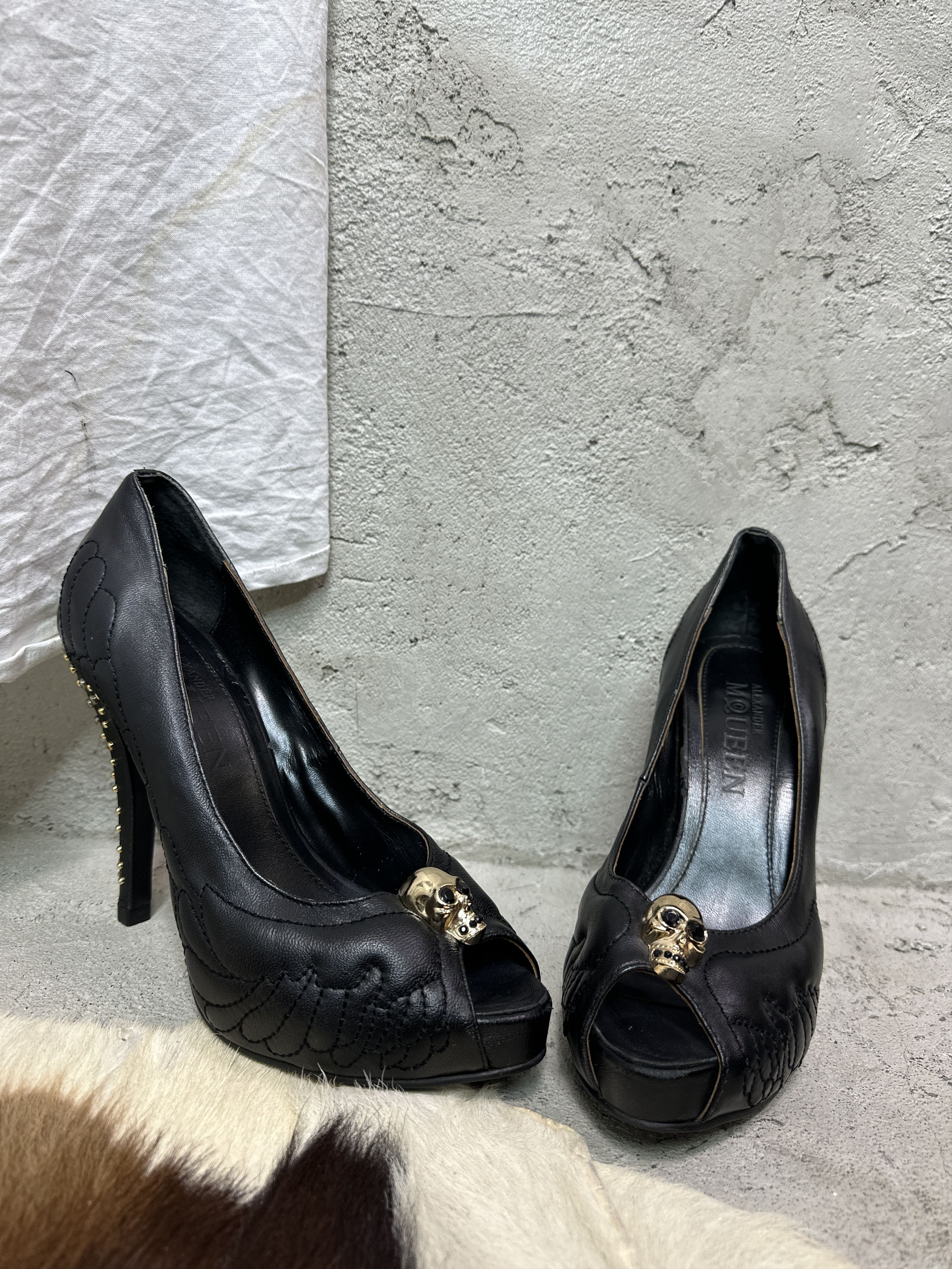 Alexander McQueen Vintage Alexander Mcqueen Peep Toe Skull Leather Heels 00s Size US 9 / IT 39 - 2 Thumbnail