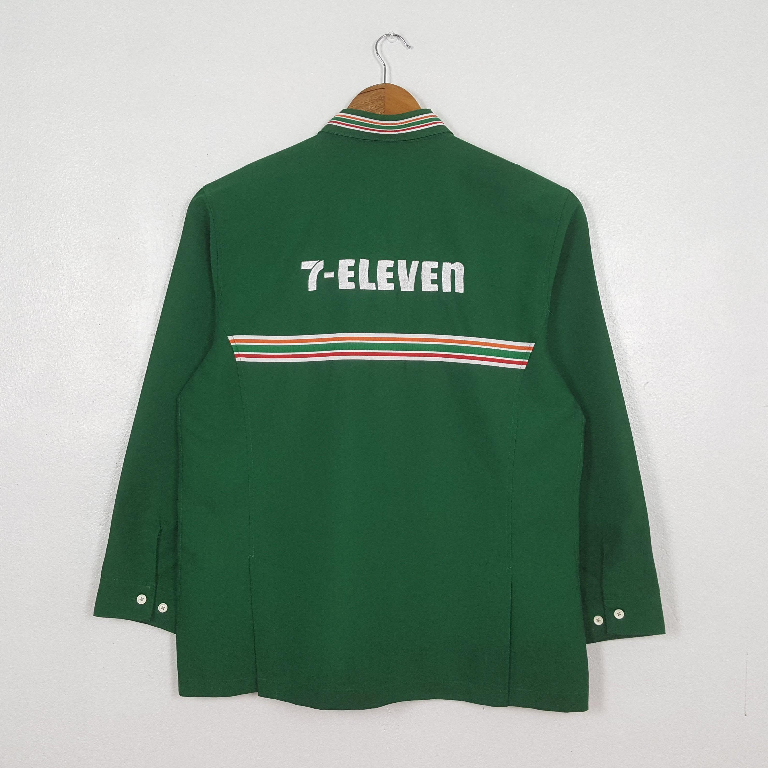 Japanese Brand Vintage 7 Eleven Japan Uniform Shirt Jacket C319N51 Size US L / EU 52-54 / 3 - 1 Thumbnail