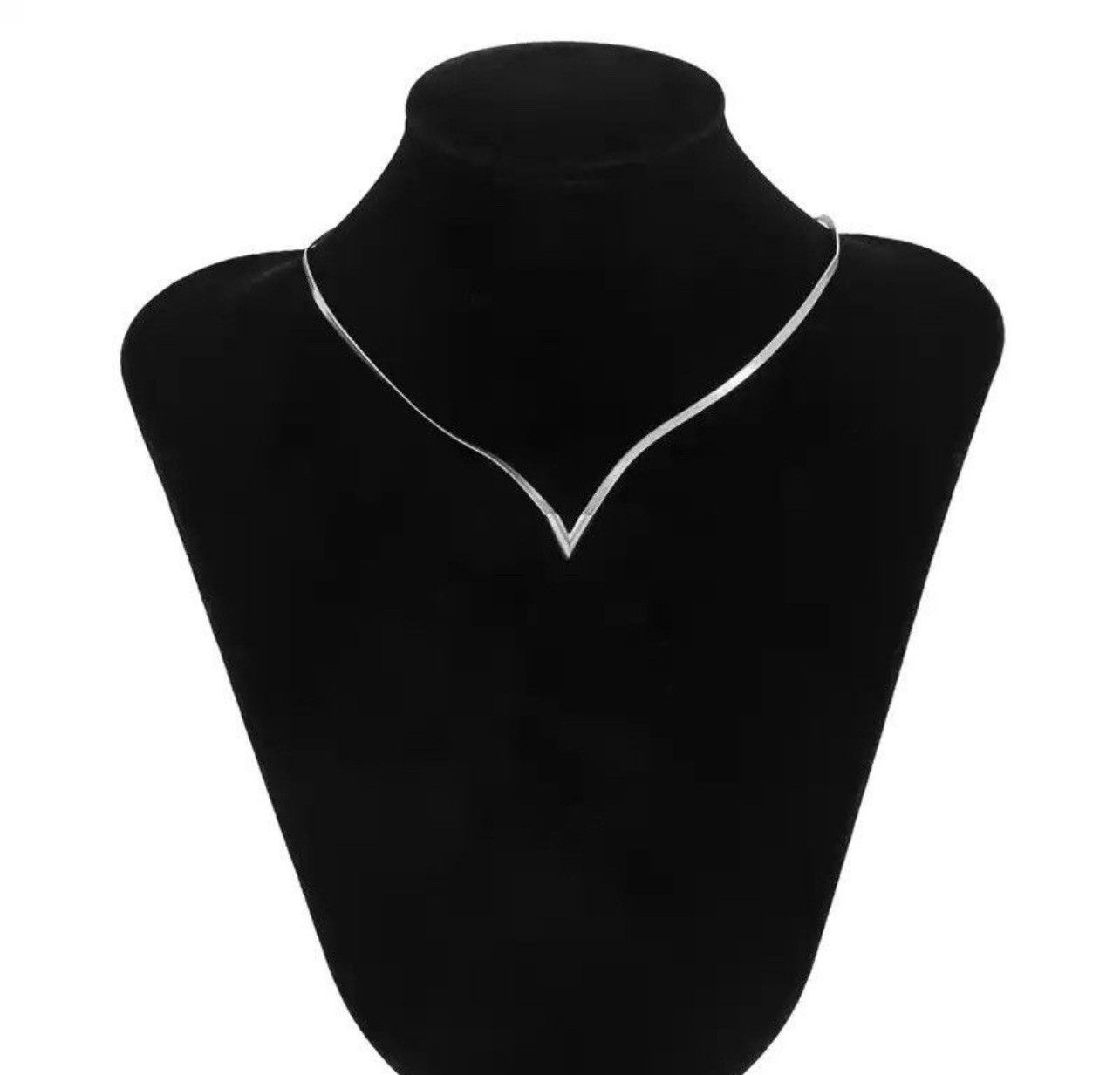 Jewelry V-shaped Flat Snake Chain Necklace Size ONE SIZE - 2 Thumbnail