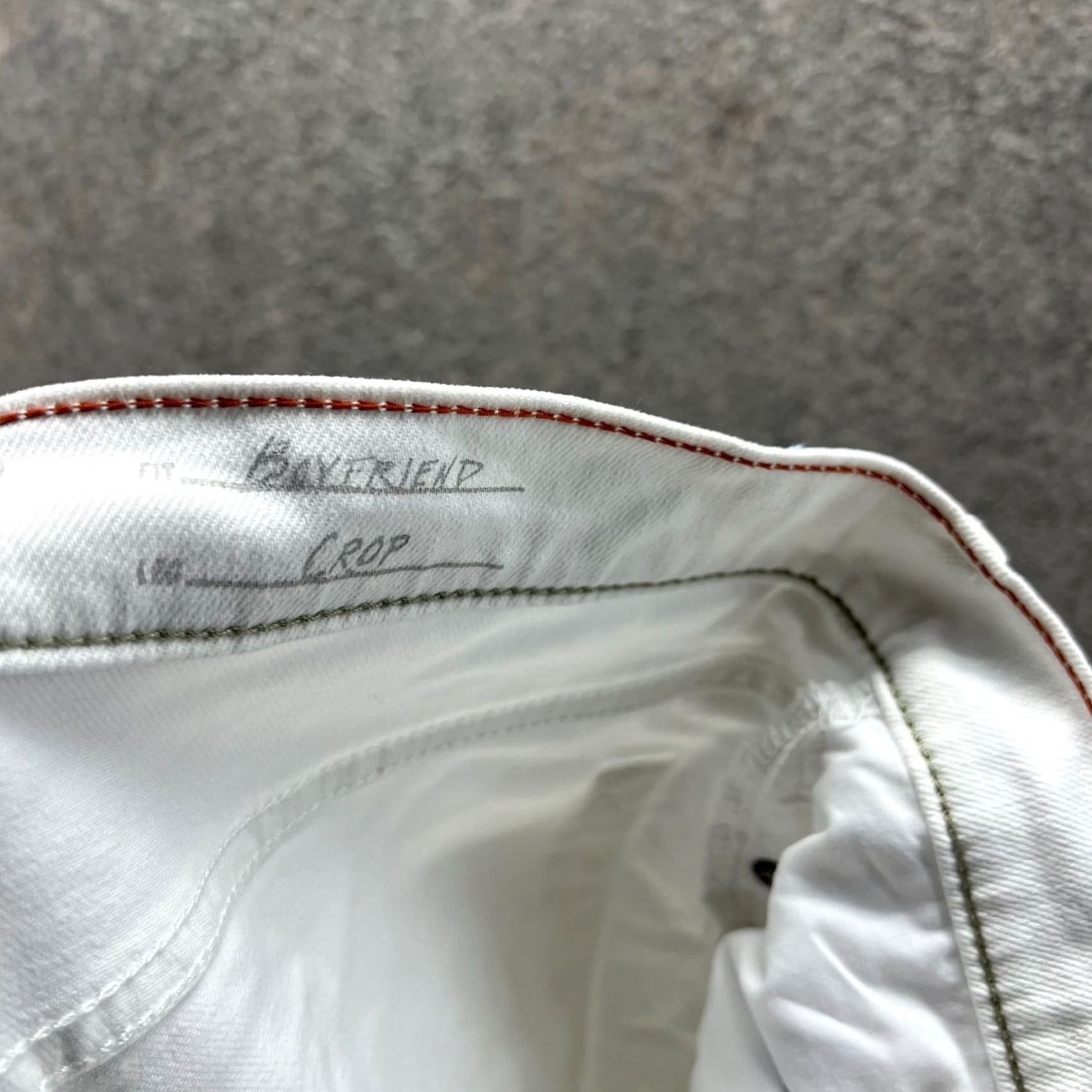 Eddie Bauer Eddie Bauer Pants Womens 6 White Chino Flat Front Capri Straight Size 28" / US 6 / IT 42 - 3 Thumbnail