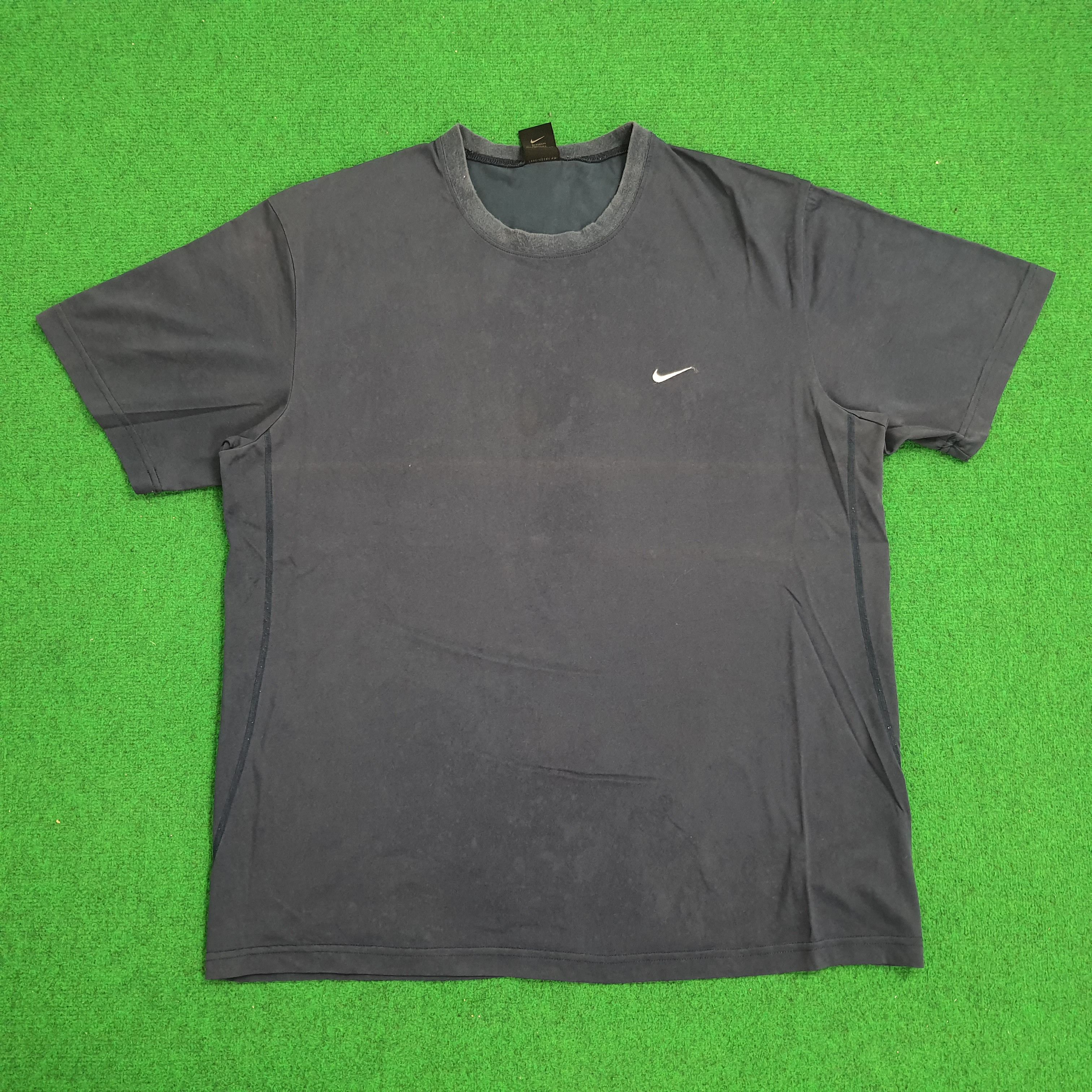 Nike × Vintage Vintage NIKE Sportwear Tshirt Size US XL / EU 56 / 4 - 1 Thumbnail