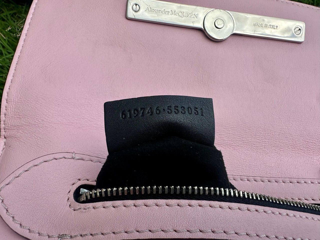 Alexander McQueen Authentic Alexander McQueen Leather S/S 2021 The Story Bag Size ONE SIZE - 7 Thumbnail