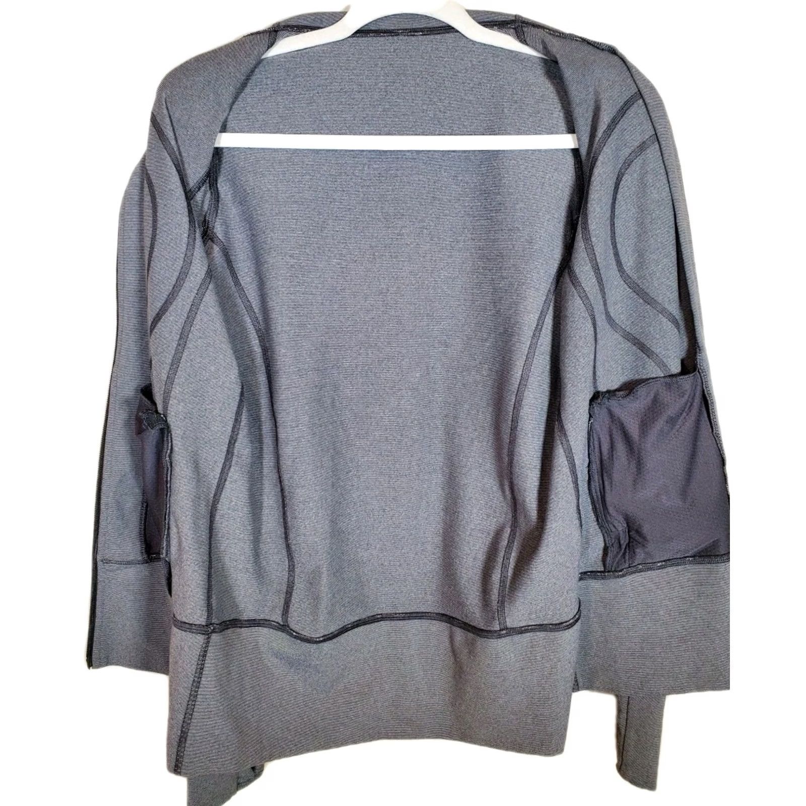 Lululemon Lululemon Jacket In Stride Full Zip High Neck Wee Stripe Gray 8 Women's Size M / US 6-8 / IT 42-44 - 4 Thumbnail