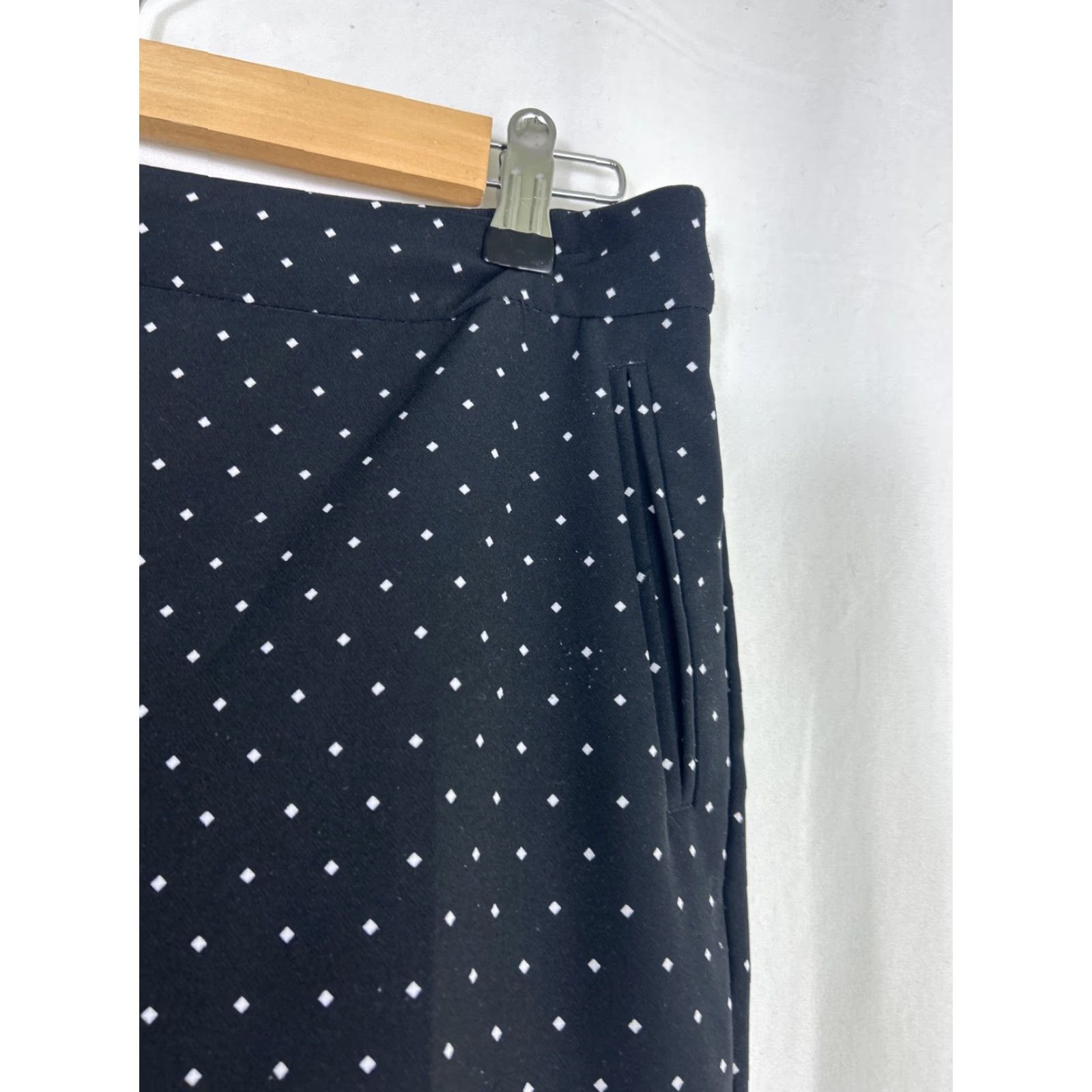 Adrianna Papell Adrianna Papell Slim Straight Pants Women Black Polka Dot Dress Pants Size 6 Size 28" / US 6 / IT 42 - 5 Thumbnail