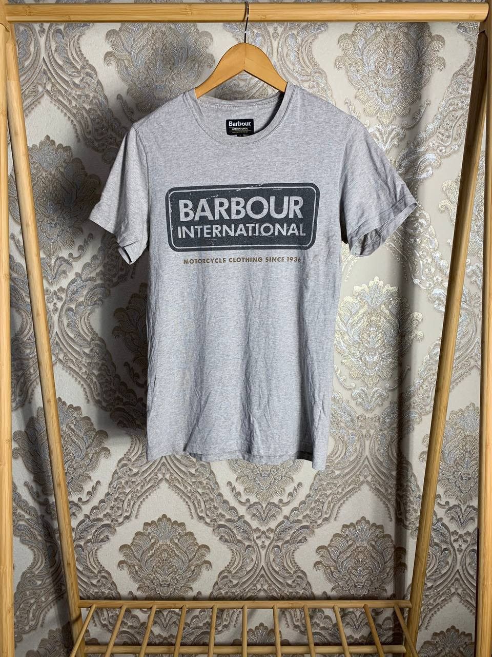 Barbour VERY RARE BARBOUR INTERNATIONAL T-SHIRT BIG LOGO CASUAL Y2K Size US S / EU 44-46 / 1 - 1 Thumbnail