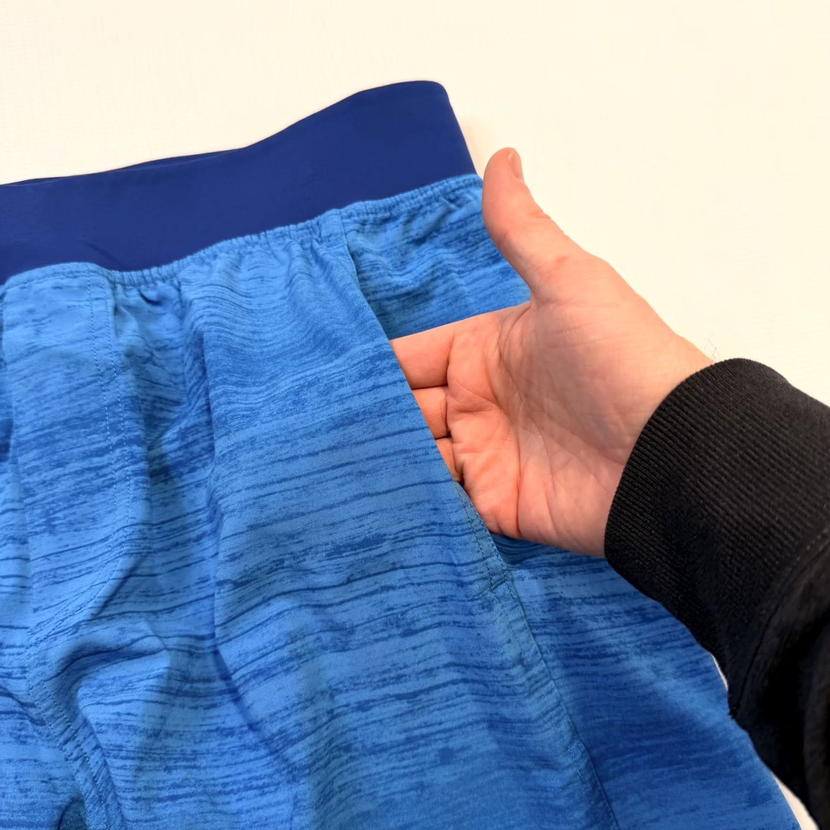 Lululemon Lululemon Shorts Mens Large Blue Striped 9 Inch Athletic Running Training Gym Size US 33 - 7 Thumbnail