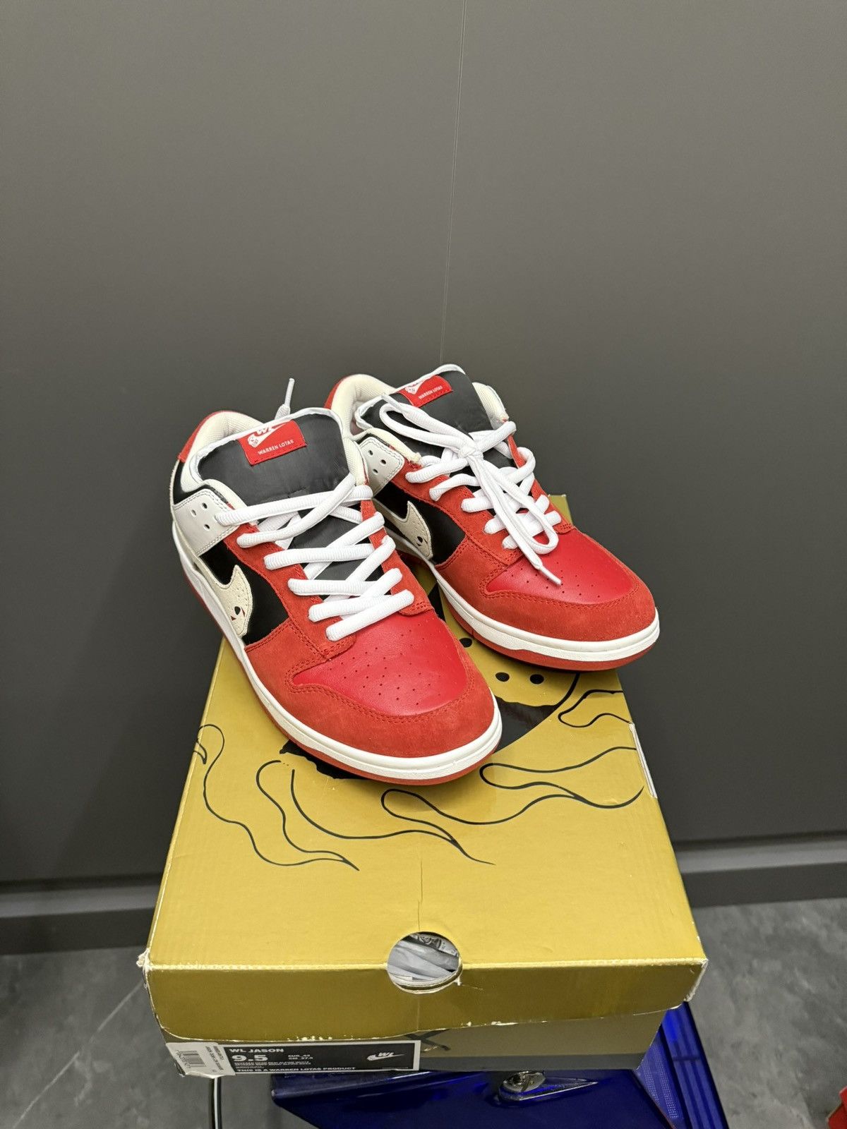 Warren Lotas Warren Lotas Jason Voorhees Dunk Low Size 9.5 Size US 9.5 / EU 42-43 - 2 Thumbnail