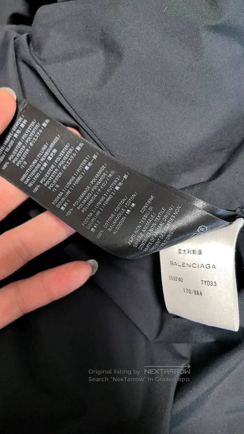 Balenciaga Balenciaga Small Logo Solid Color Letter Print Stand Colla Size US S / EU 44-46 / 1 - 7 Thumbnail