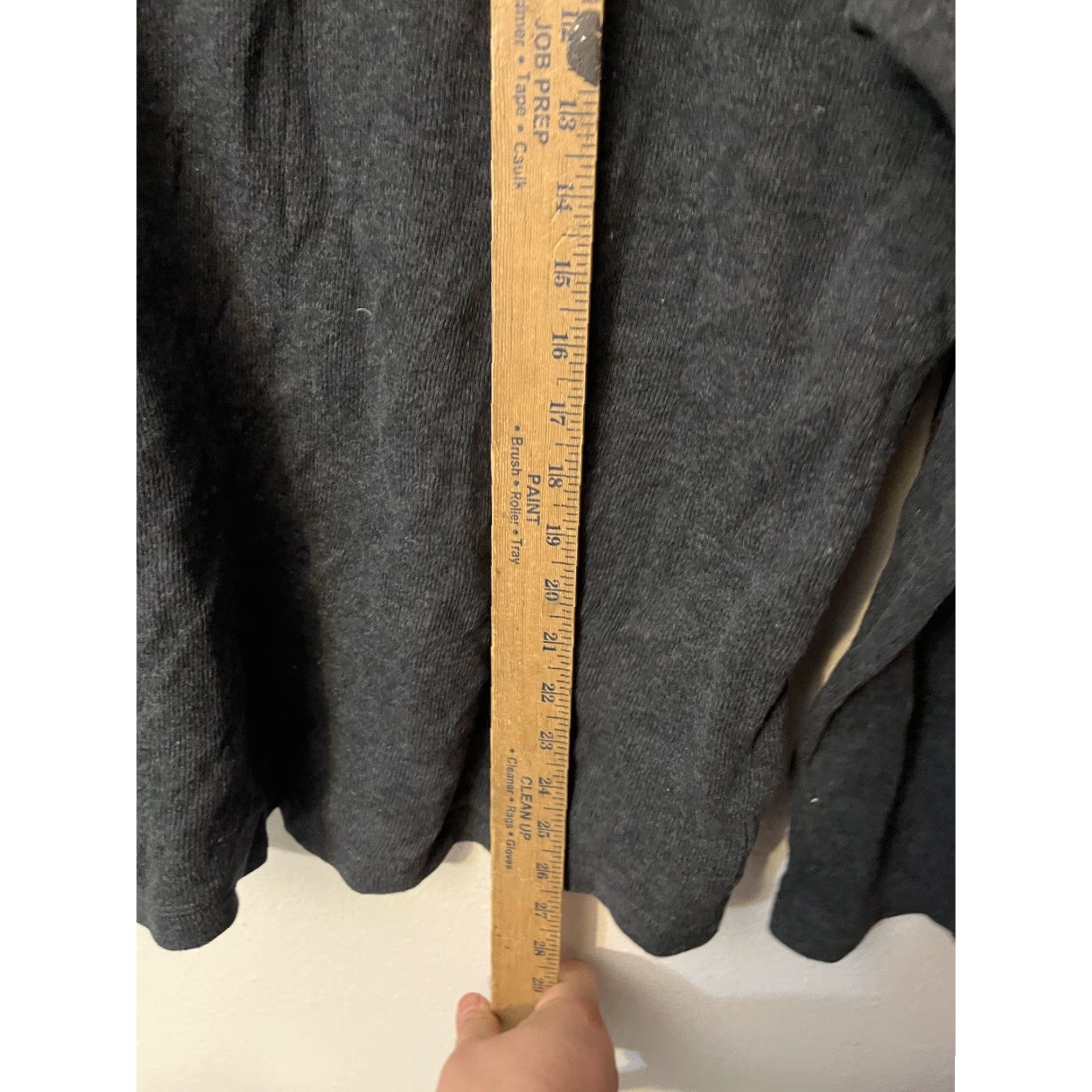 Express VINTAGE Express Men’s Gray V-Neck Sweater 100% Cotton Medium Classic Fit Knit Pullover Size US M / EU 48-50 / 2 - 4 Thumbnail
