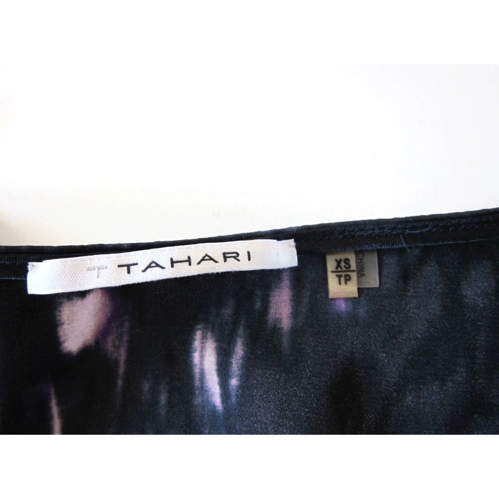 Vintage Tahari Purple Black Pink Silky Tie Dye V-Neck Tunic Flowy Blouse Women XS Size XS / US 0-2 / IT 36-38 - 4 Thumbnail
