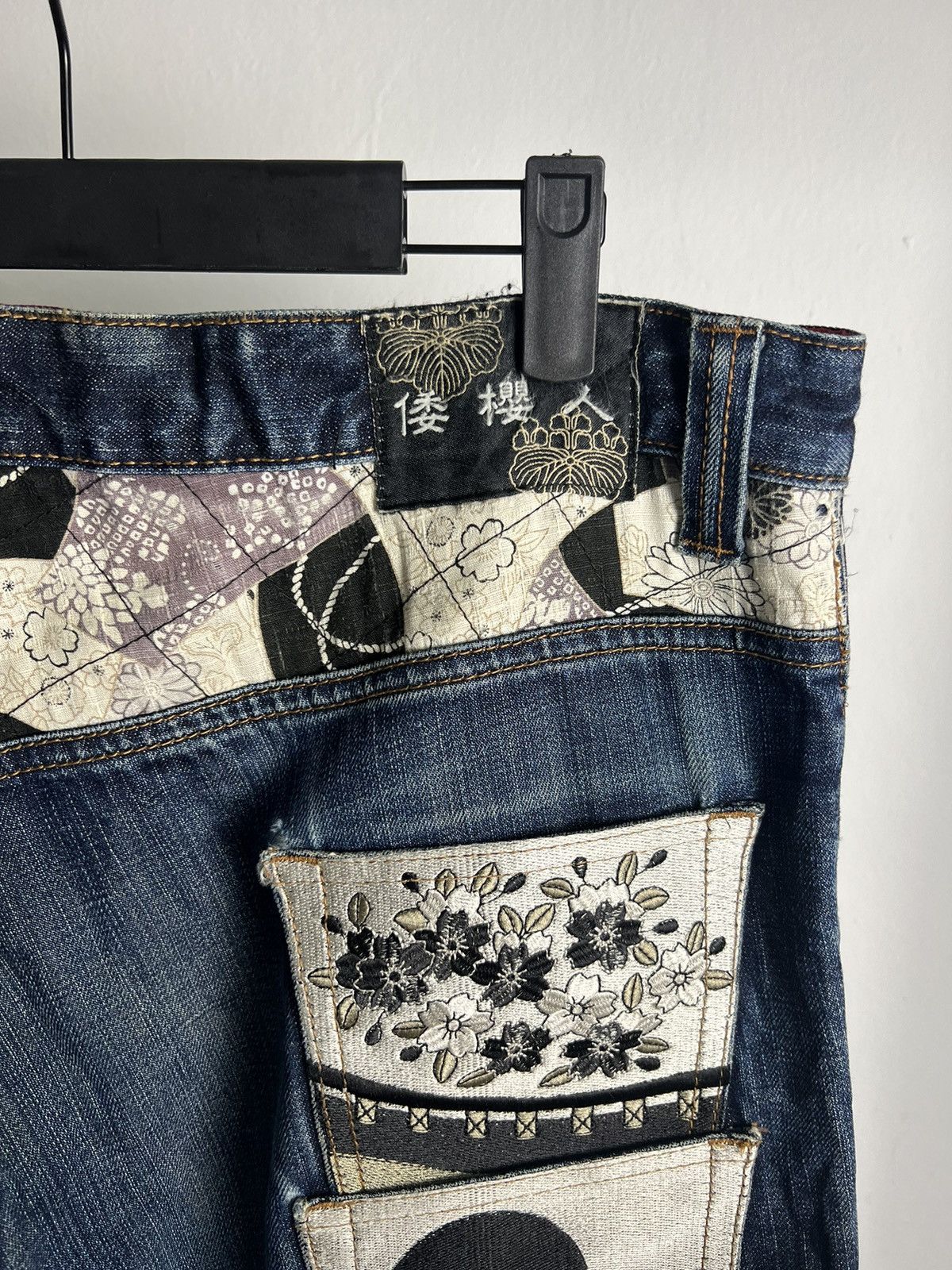 Japanese Brand × Kamakura × Vintage Vintage Kamakura Triple Pockets Embroidered Design Denim Size US 36 / EU 52 - 2 Thumbnail