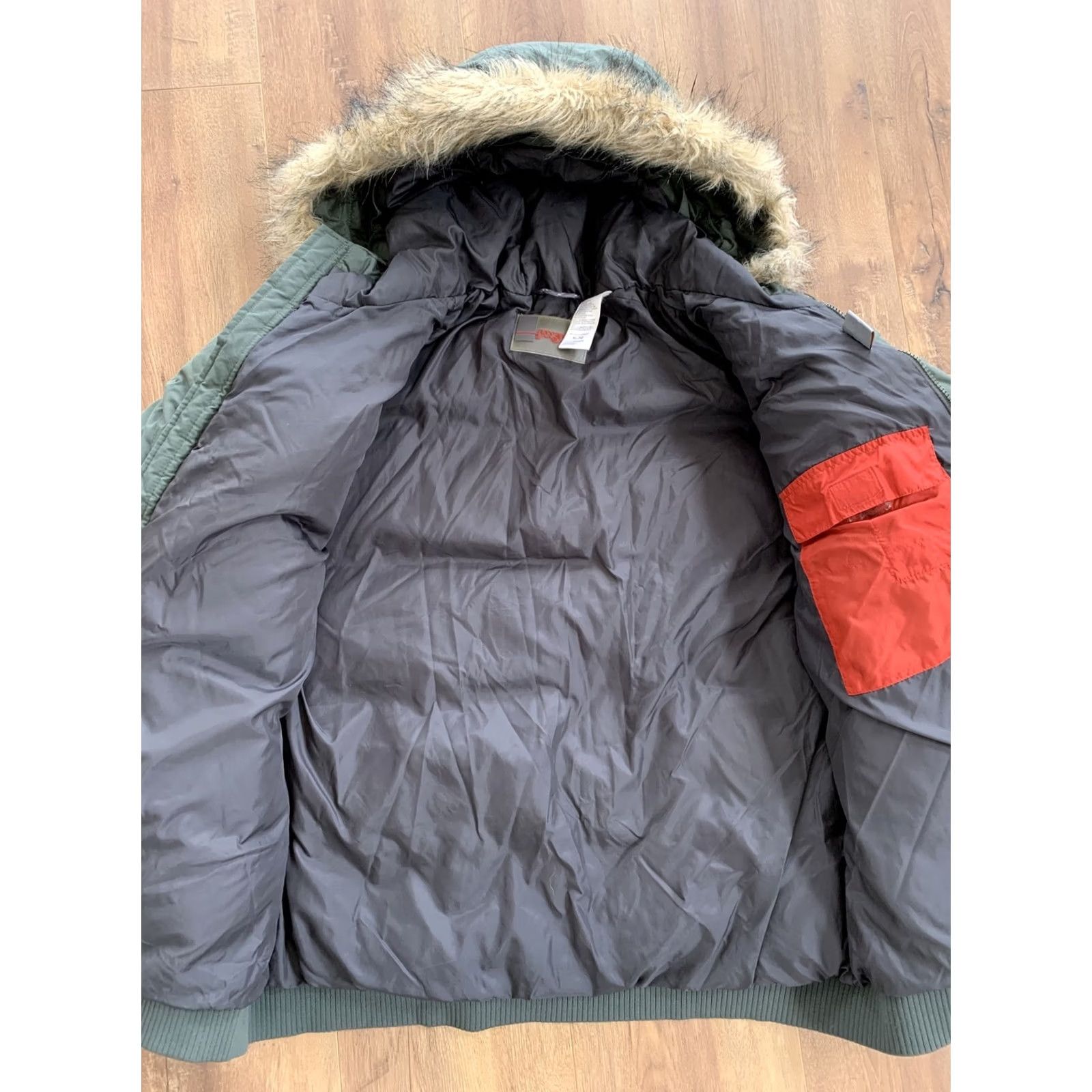 Jansport VINTAGE Jansport Army Green Hooded Faux Fur Trim Down Hooded Puffer Jacket Coat Mens XL Parka Fur Trim Army Theme Heavyweight Winter Coat Mens XL Size US XL / EU 56 / 4 - 5 Thumbnail