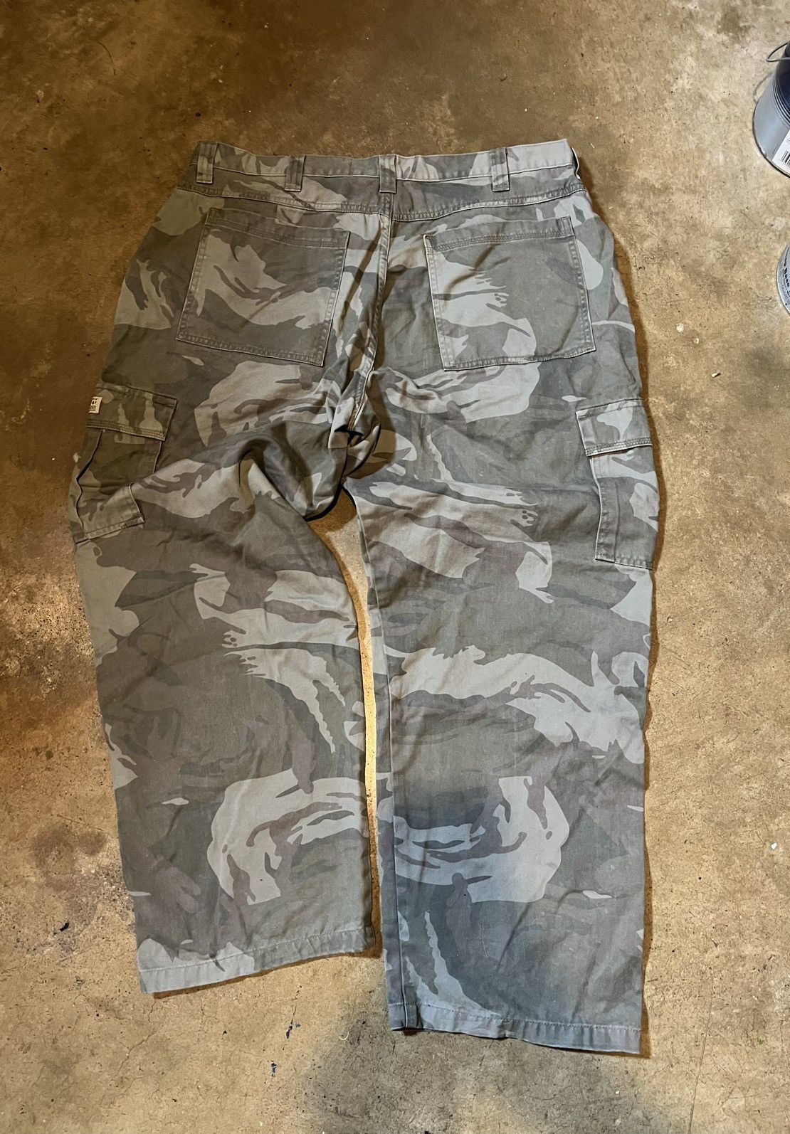 Japanese Brand × Vintage Vintage Style Wrangler Camo Cargo Pants Size US 40 / EU 56 - 3 Thumbnail