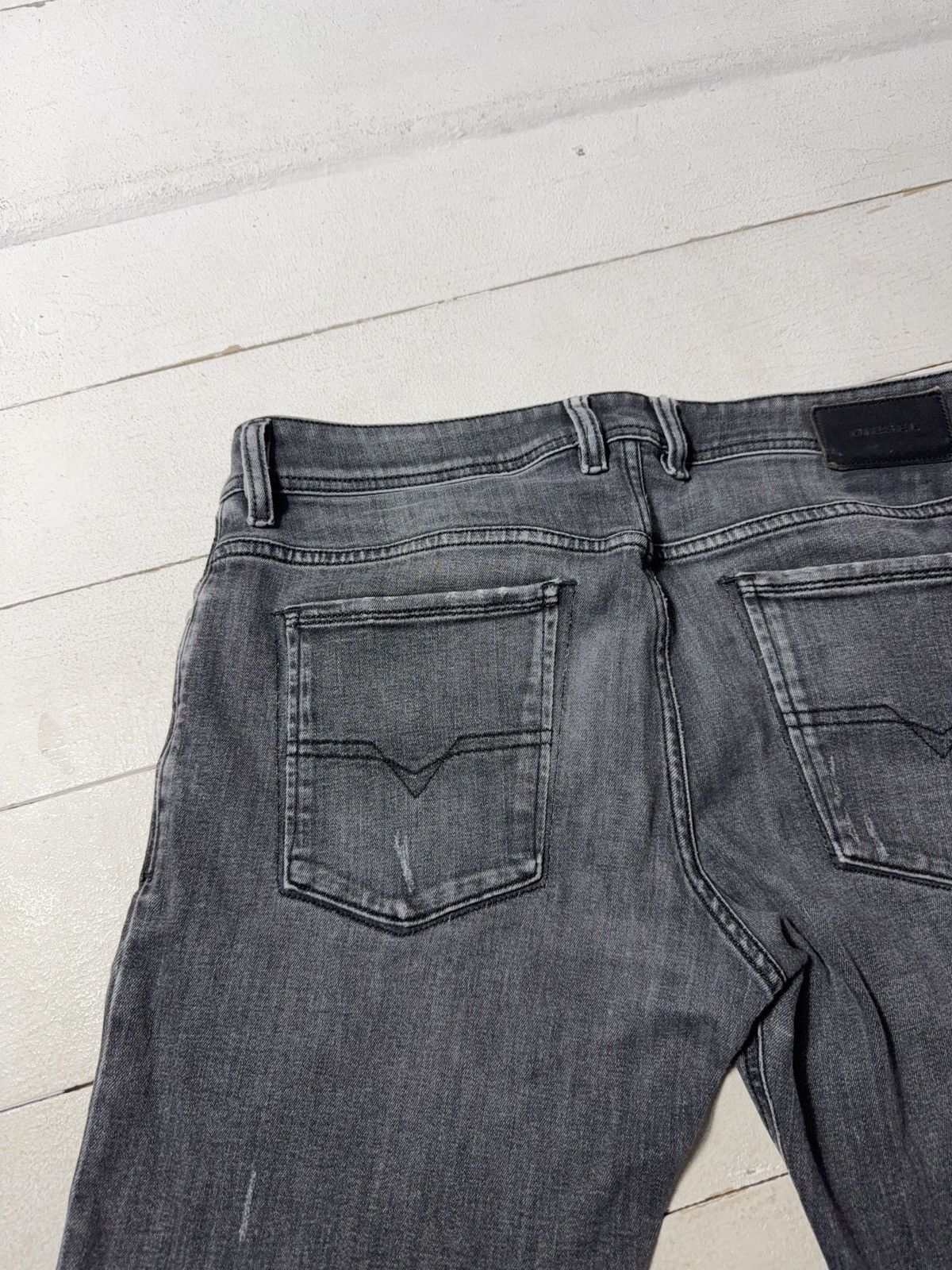 Diesel Luxury 00s Diesel Sleenker Grey Wash Skinny Jeans Knee Rip Size US 33 - 19 Thumbnail
