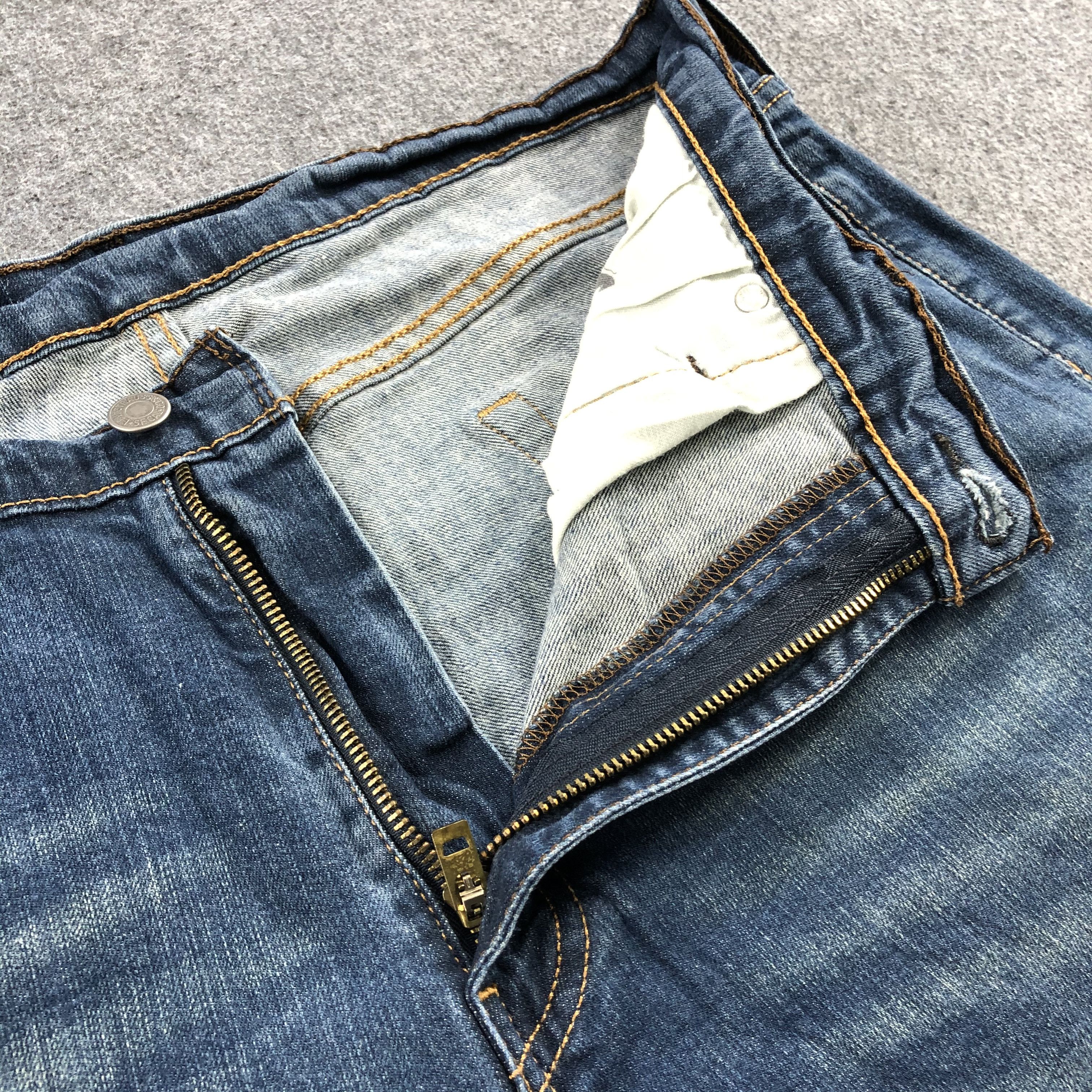 Levi's Vintage Blue Wash Levis 541 Jeans-J2104 Size US 36 / EU 52 - 7 Thumbnail