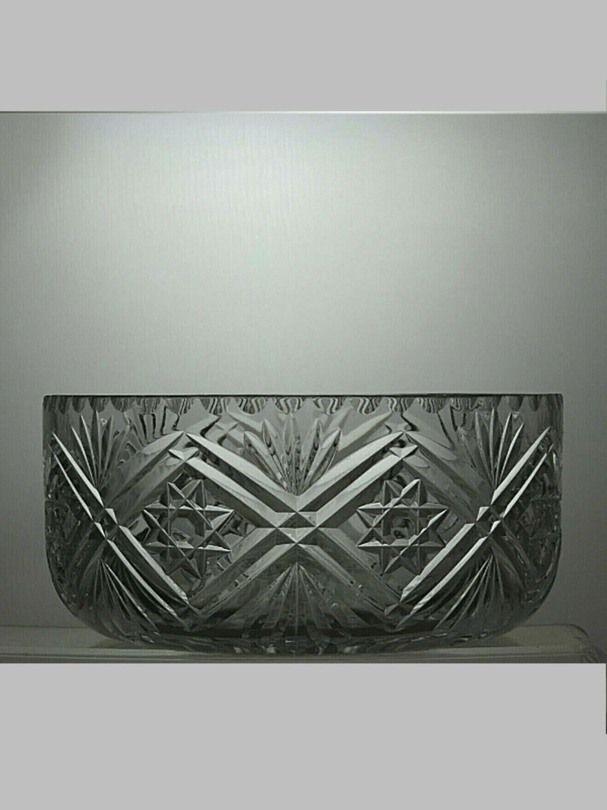 The Unbranded Brand Cut Crystal Hobstar Cut Glass Salad Footed Serving Bowl Size ONE SIZE - 1 Thumbnail