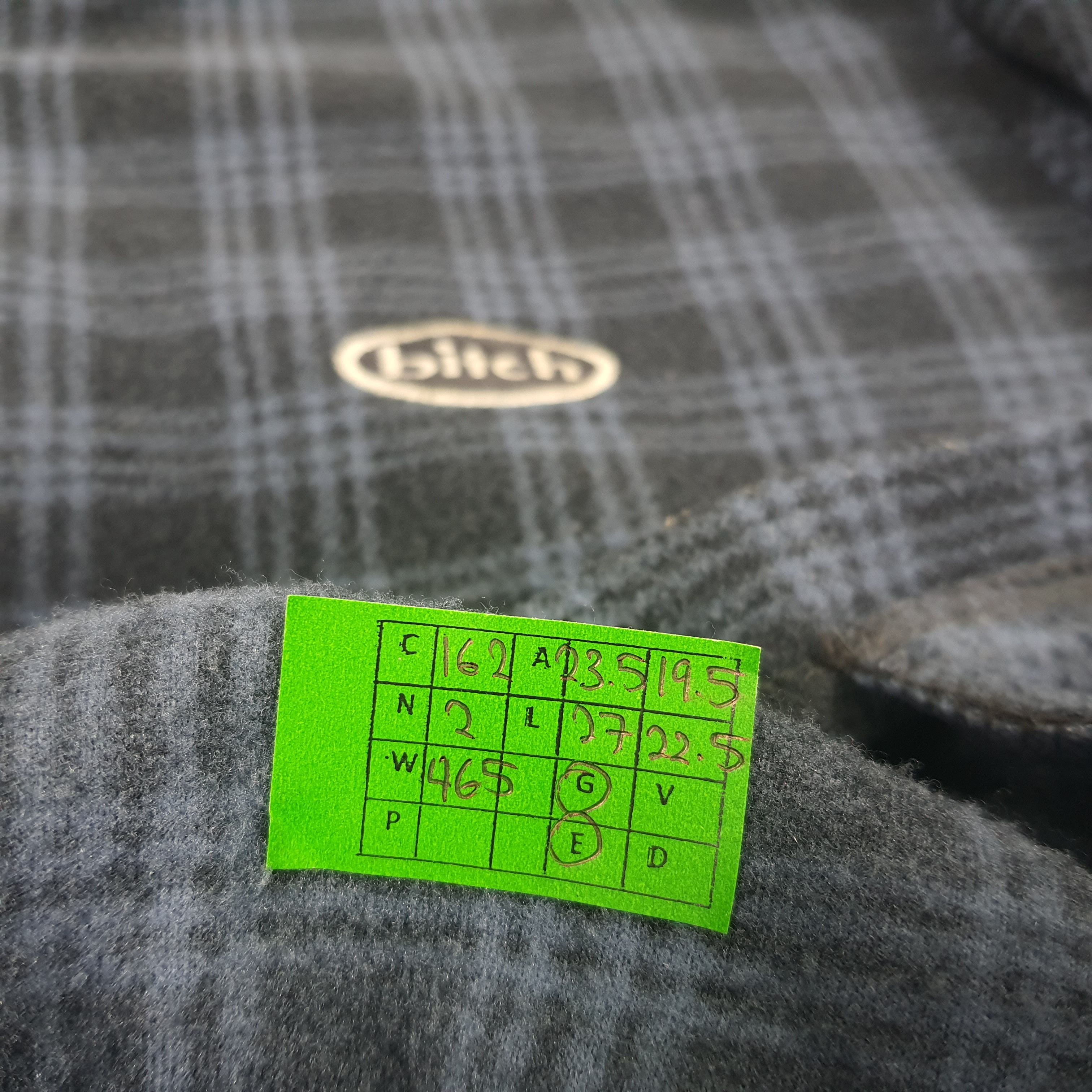 Other Vintage BITCH Skateboards Zipper Fleece Sweatshirts Size US L / EU 52-54 / 3 - 8 Thumbnail