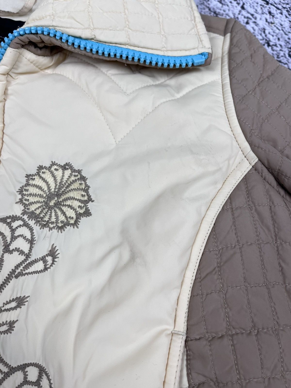 Diesel Diesel Y2K Quilted Puffer Jacket Floral Embroidery Nylon Size S / US 4 / IT 40 - 5 Thumbnail