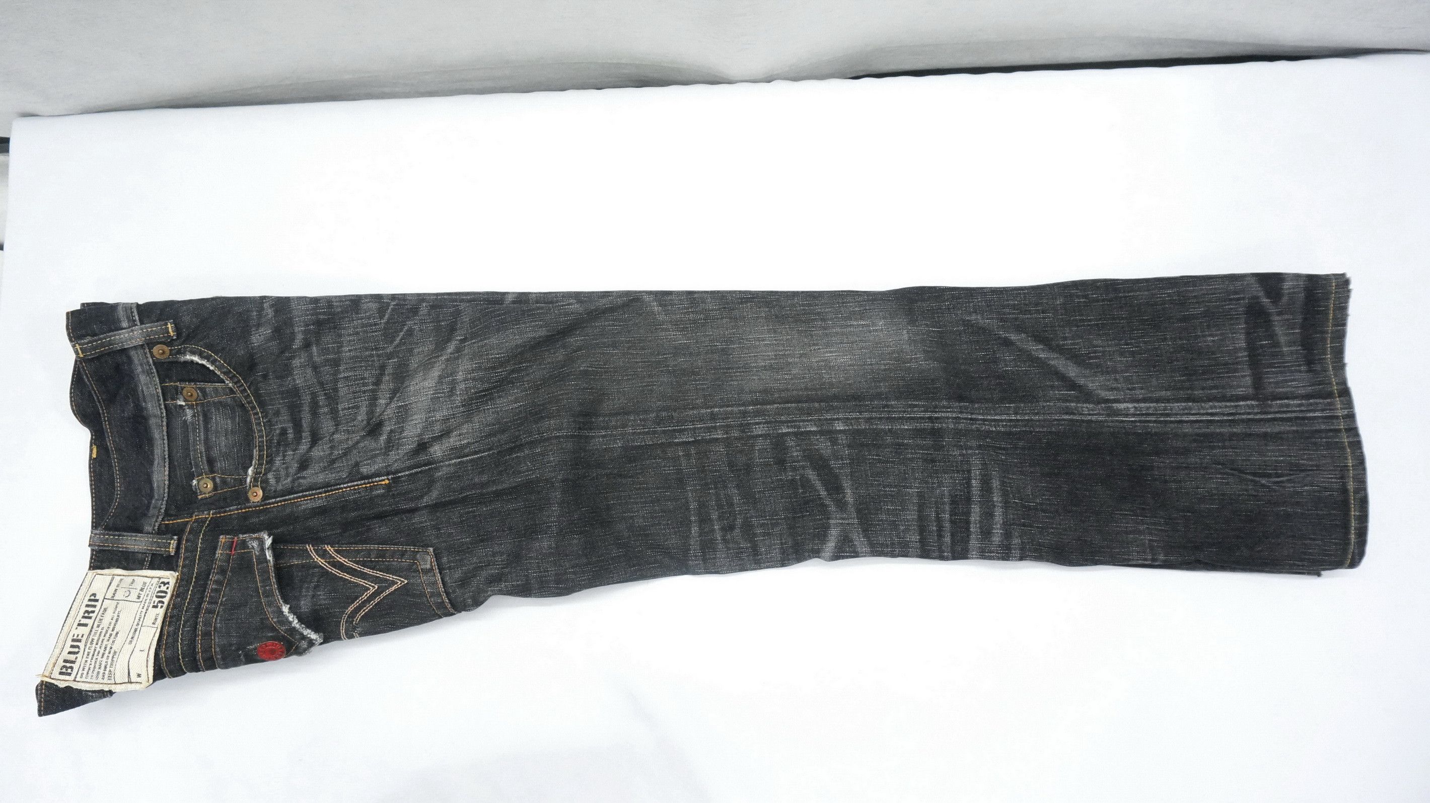 🔥 EDWIN 503 Vintage Flare Black Ripped Distressed