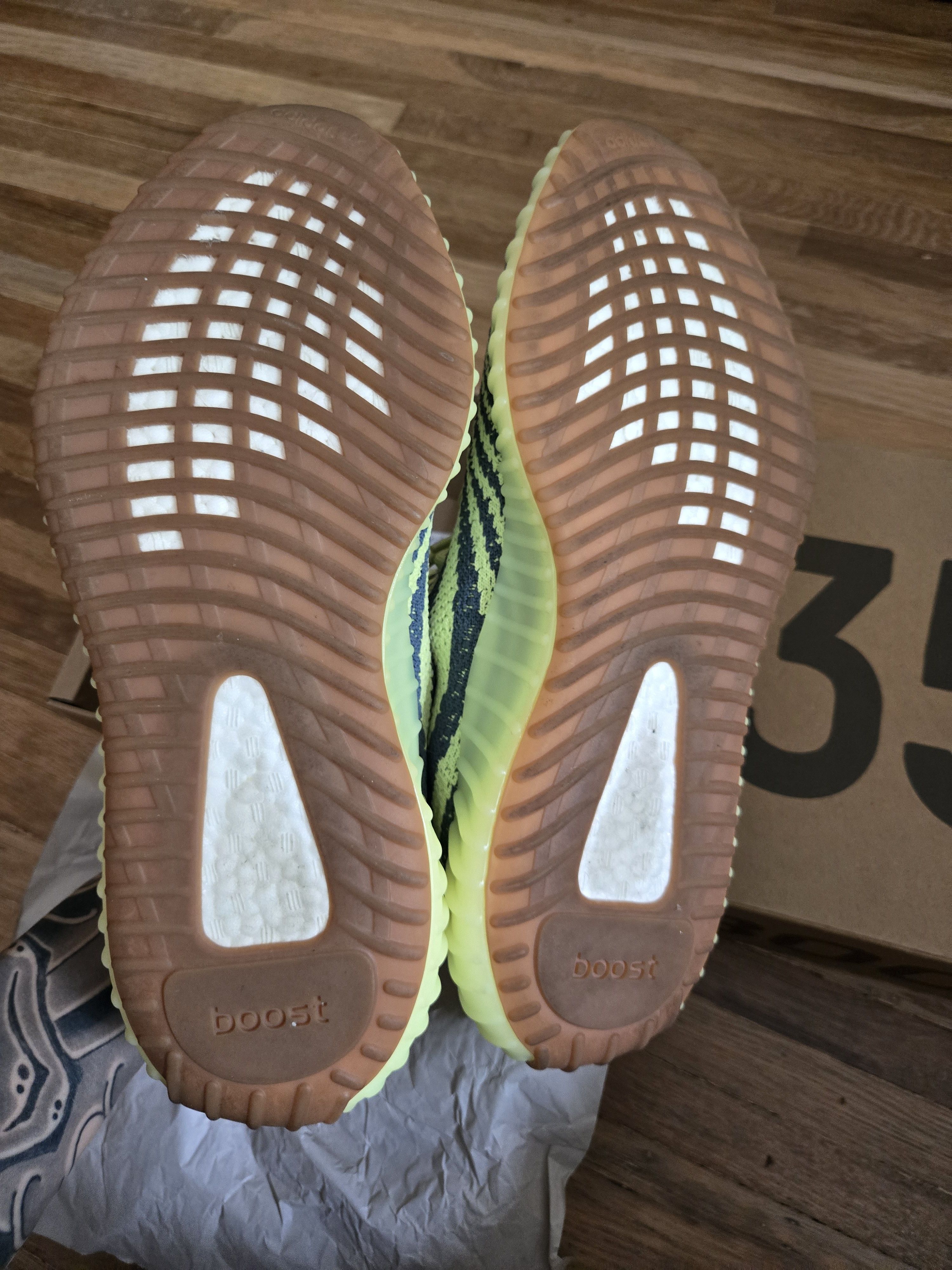 Yeezy Semi frozen yellow yeezy 350 V2 Size US 11 / EU 44 - 5 Thumbnail