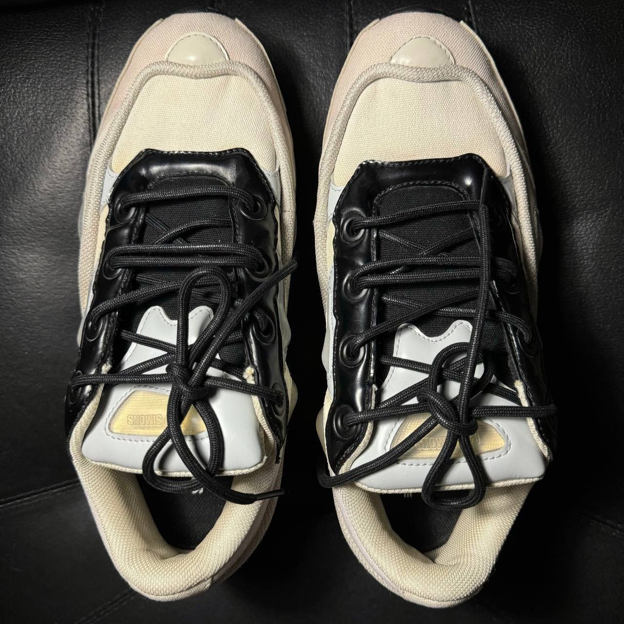 Adidas × Raf Simons 8,5us Adidas Raf Simons Ozweego Cream White Size US 8.5 / EU 41-42 - 9 Thumbnail