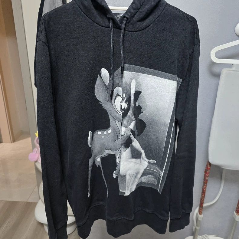 Givenchy Givenchy Classic Deer Hoodie (M Size, 99/100 New) Size US M / EU 48-50 / 2 - 1 Thumbnail