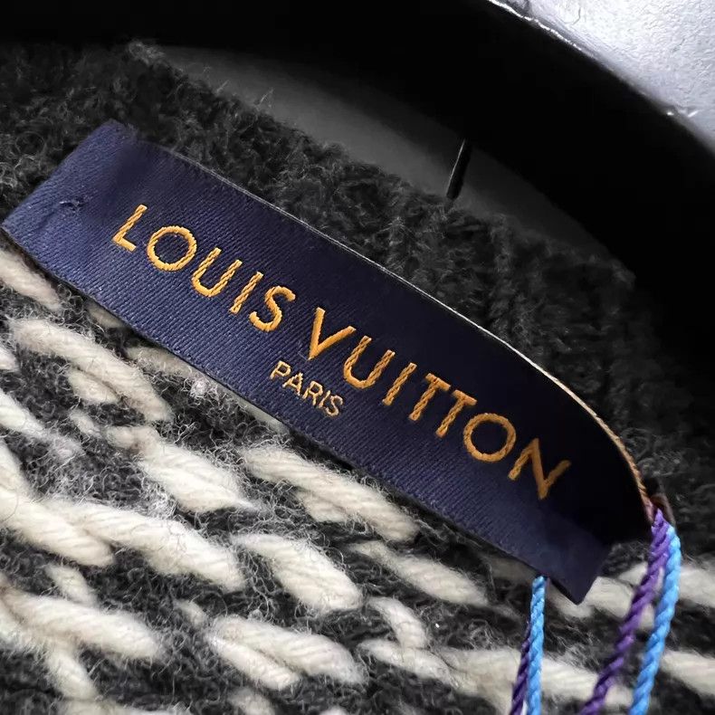 Louis Vuitton Louis Vuitton Size US M / EU 48-50 / 2 - 3 Thumbnail