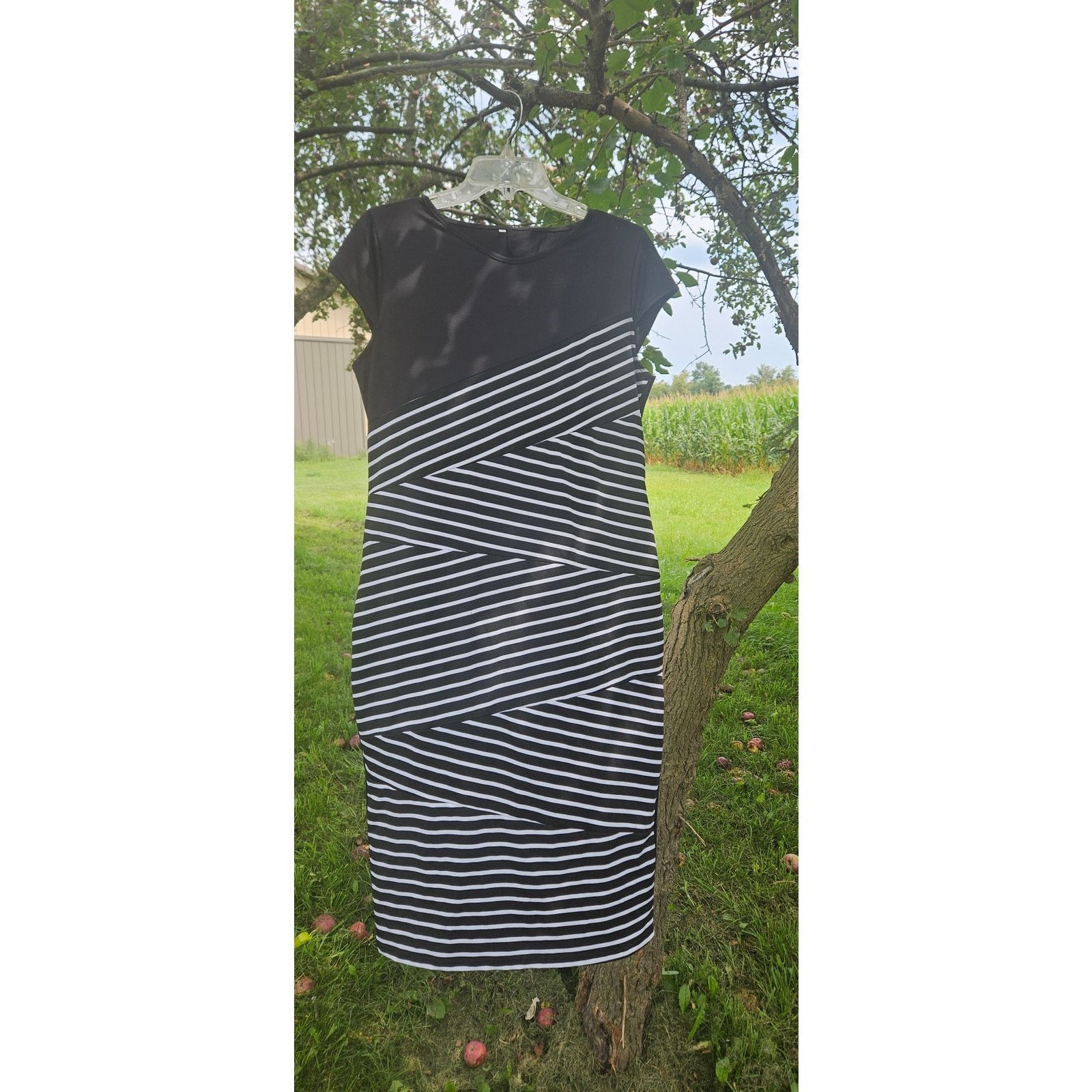 & Other Stories Slimming Black & White Geometric Design Dress ~ Slimming Size XL / US 12-14 / IT 48-50 - 4 Thumbnail