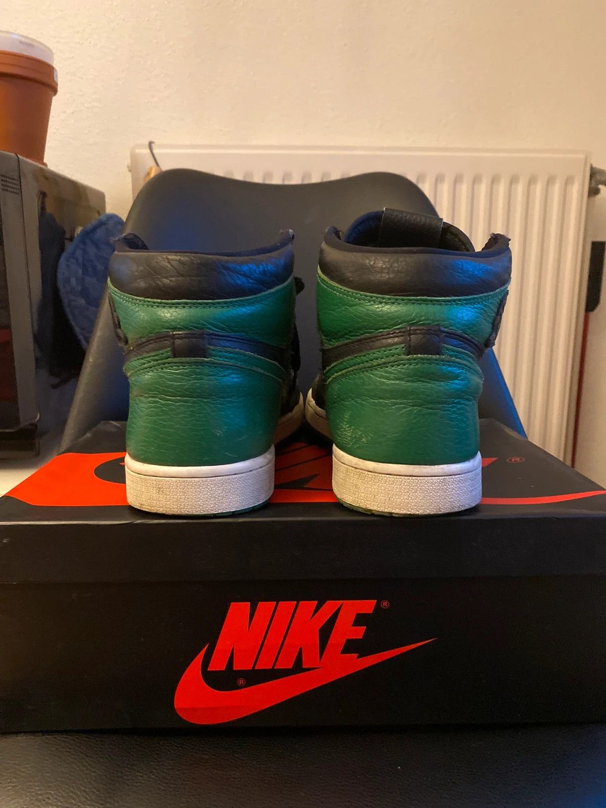 Jordan Brand Nike Air Jordan 1 Rétro High OG Size US 11 / EU 44 - 2 Thumbnail