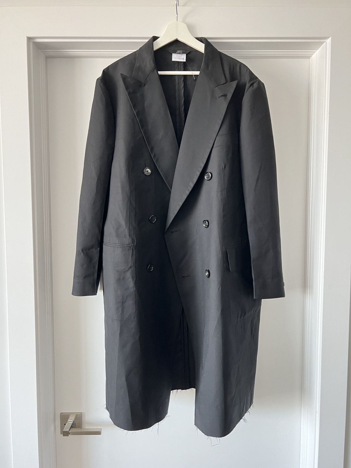 Brioni × Vetements Vetements x Brioni FW 2017 Raw Hem Oversized Coat - EU 46 Size US XL / EU 56 / 4 - 2 Thumbnail