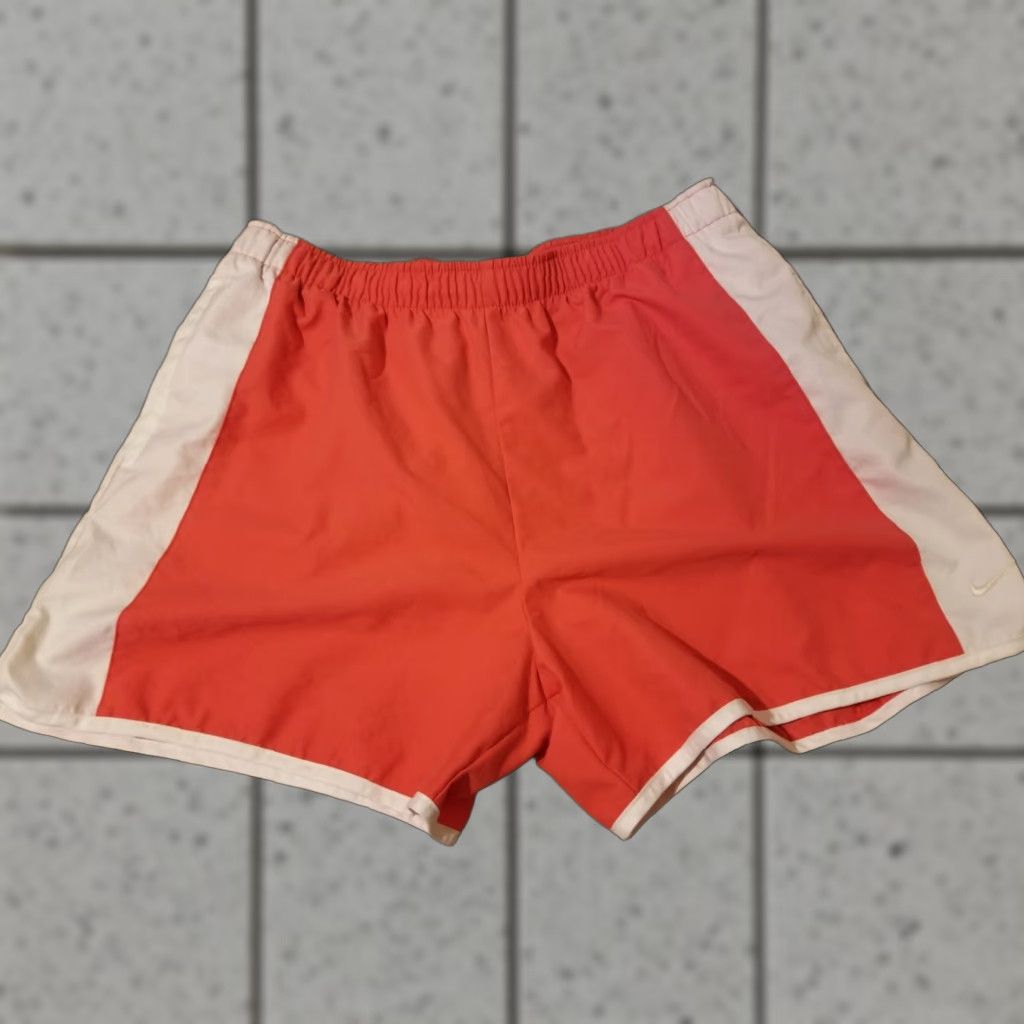 Nike Womens Nike Shorts L Large Pink Athletic Gym Workout Size 36" / US 14 / IT 50 - 1 Thumbnail