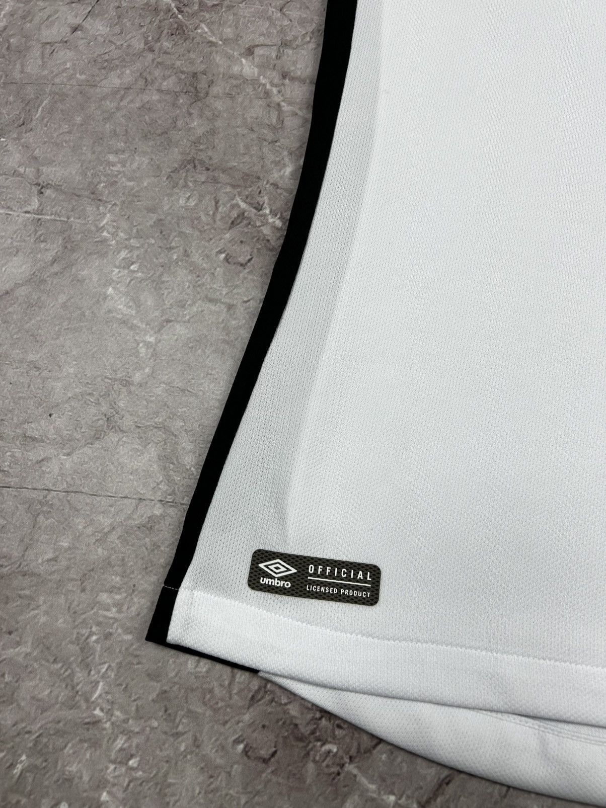 Umbro × Vintage Umbro Retro jersey tee shirt Derby county Size L Size US L / EU 52-54 / 3 - 7 Thumbnail