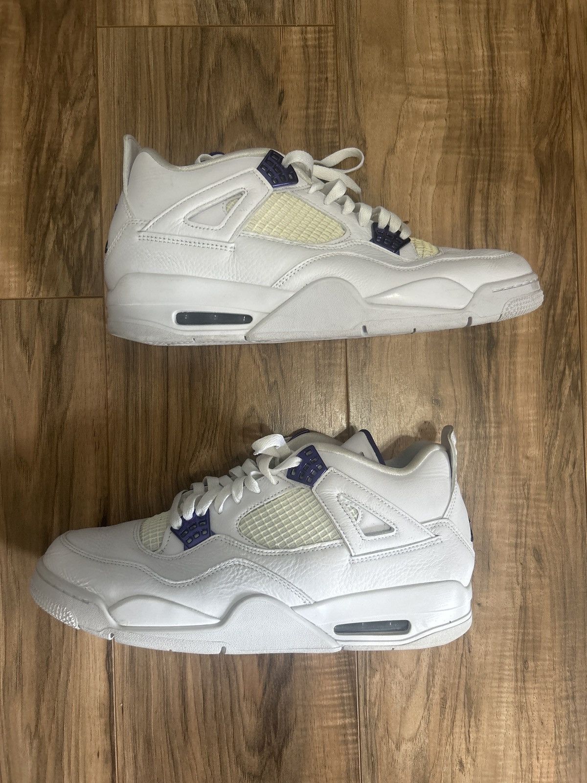 Jordan Retro 4 Metallic Purple