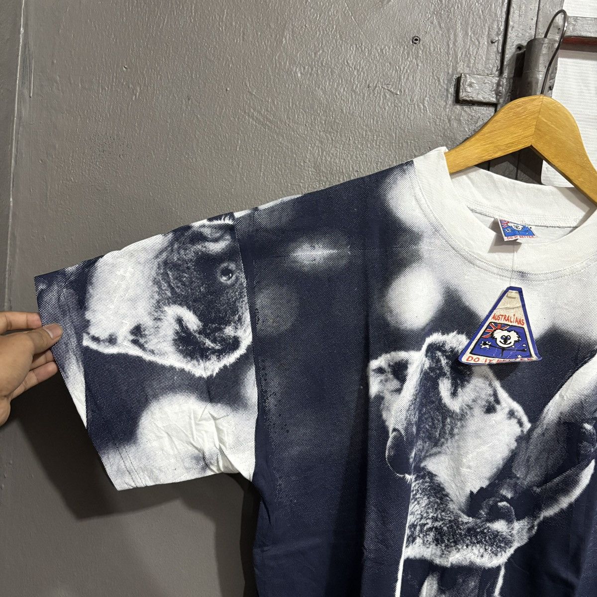 Vintage Vtg Koala Australia Full Print Tee Size US L / EU 52-54 / 3 - 3 Thumbnail