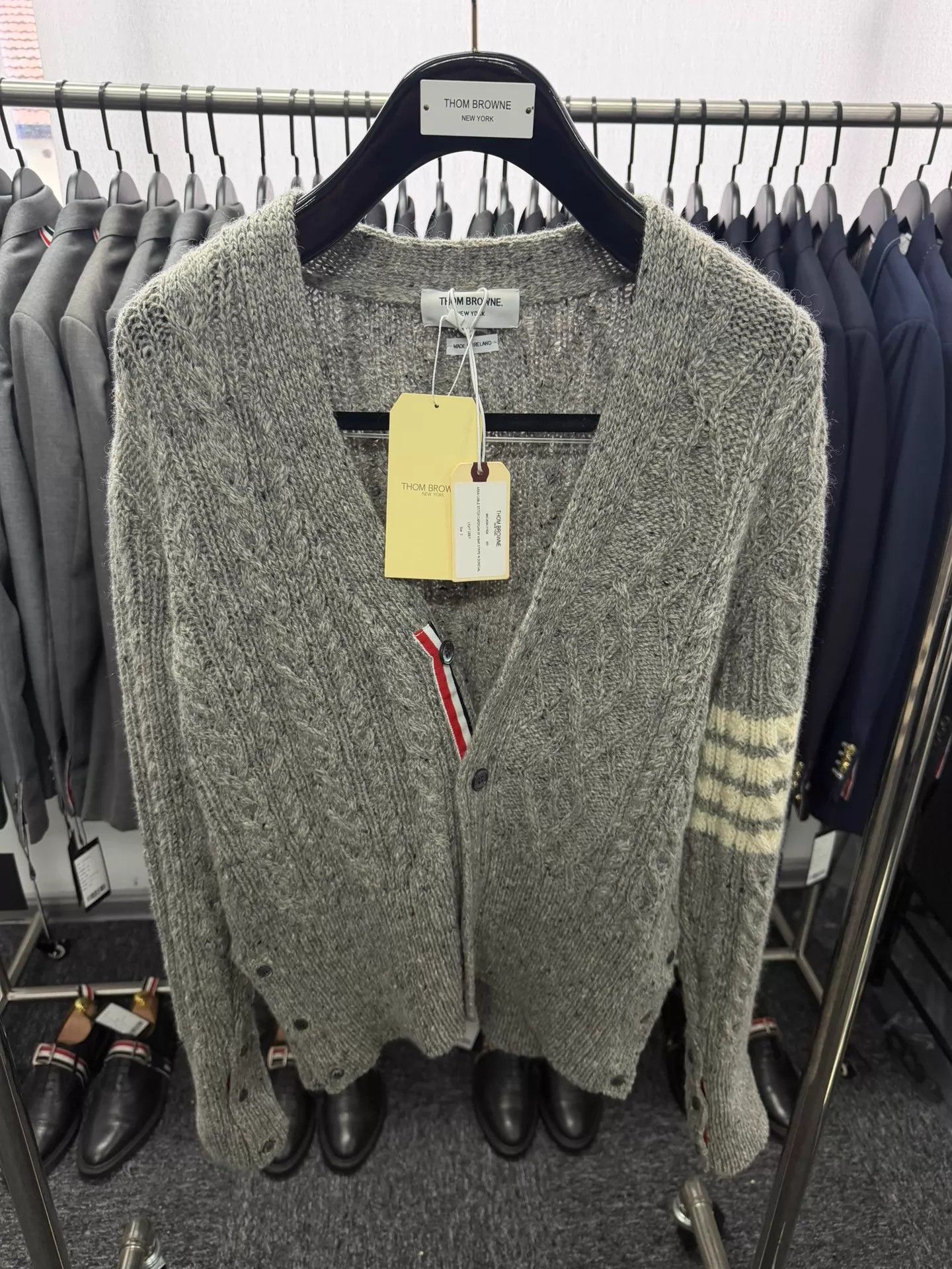 Thom Browne Thom Browne 4-Bar Light Gray Cardigan Size 3 Size US L / EU 52-54 / 3 - 1 Thumbnail