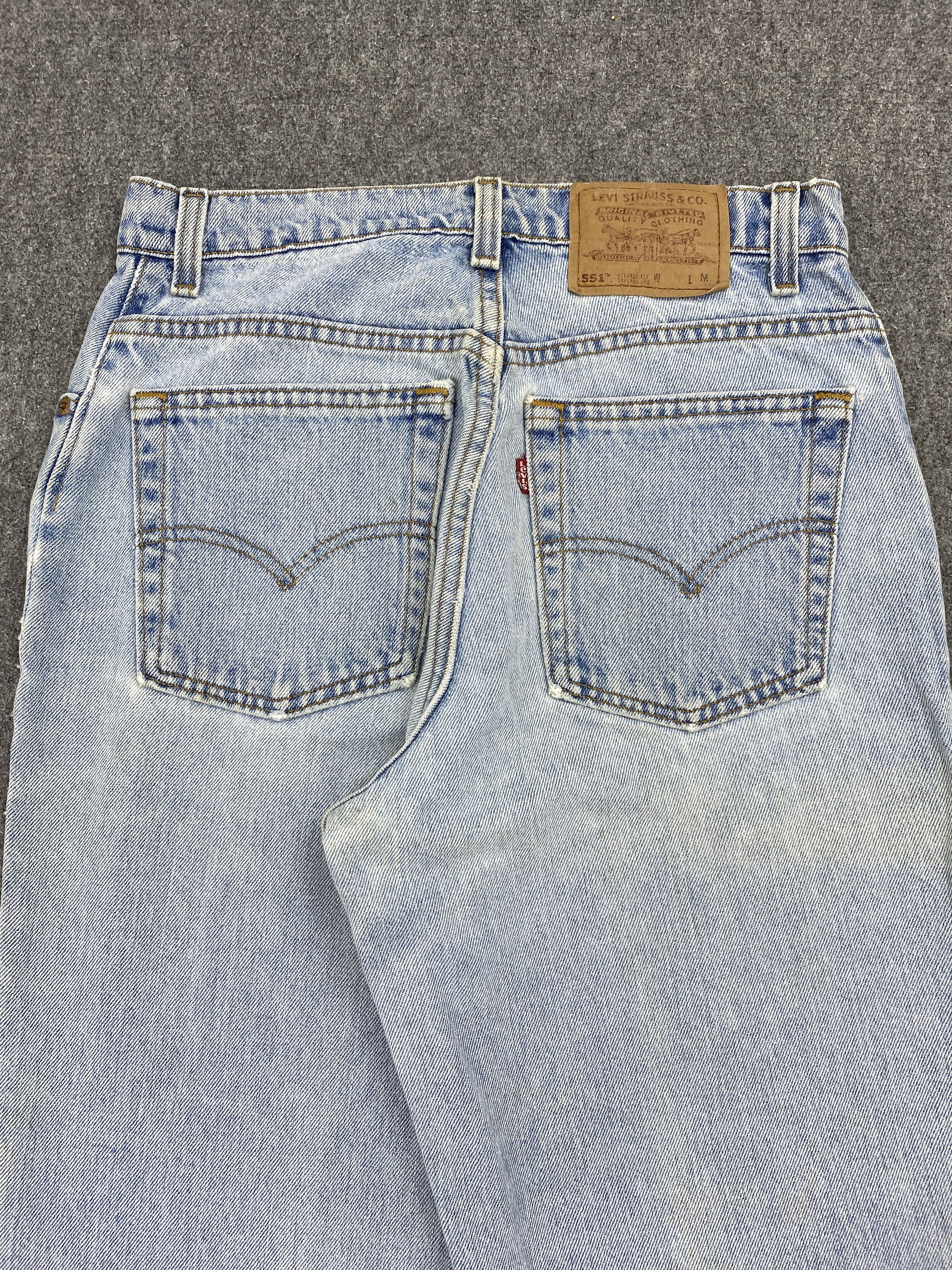 Levi's × Vintage Light Blue Washed Vintage Levis 551 Jeans Size US 28 / EU 44 - 4 Thumbnail
