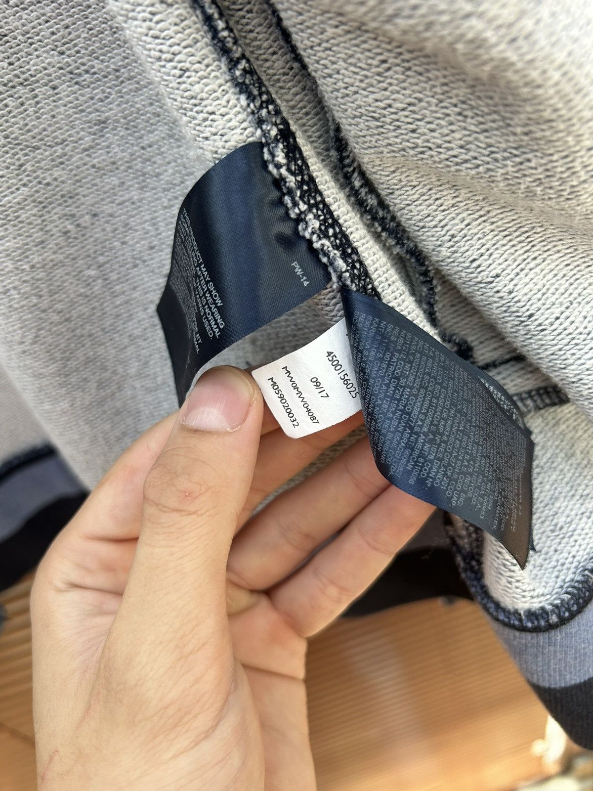 Tommy Hilfiger Tommy Hilfiger Vintage Size US L / EU 52-54 / 3 - 3 Thumbnail
