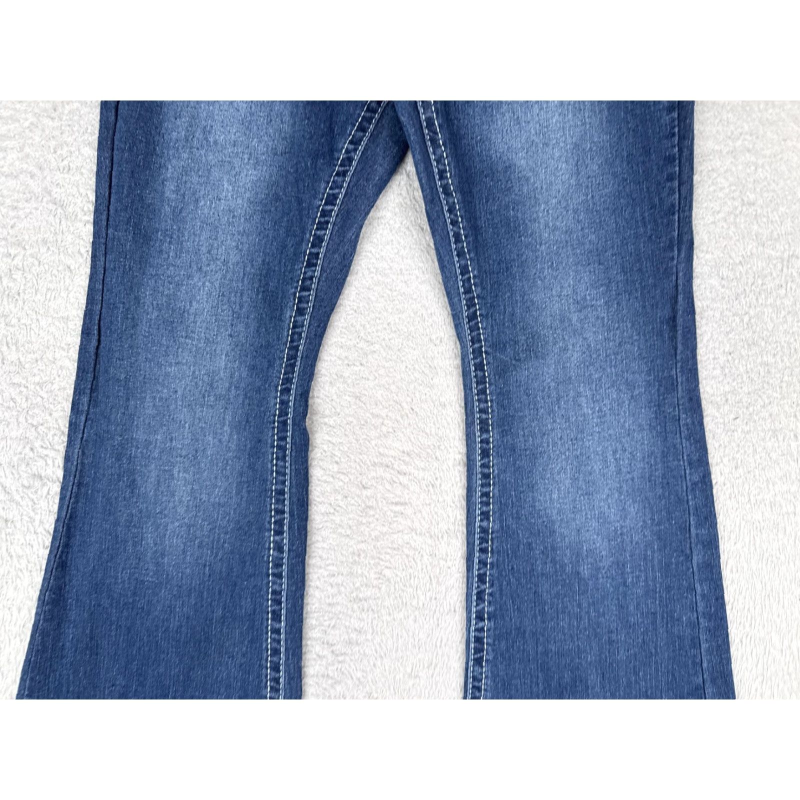 Vintage Sky Jeans Juniors 7 Blue Med Wash Low Rise Flared Stretch Rhinestone Pockets 5-Pocket Denim Slim Women's Size 28" / US 6 / IT 42 - 3 Thumbnail