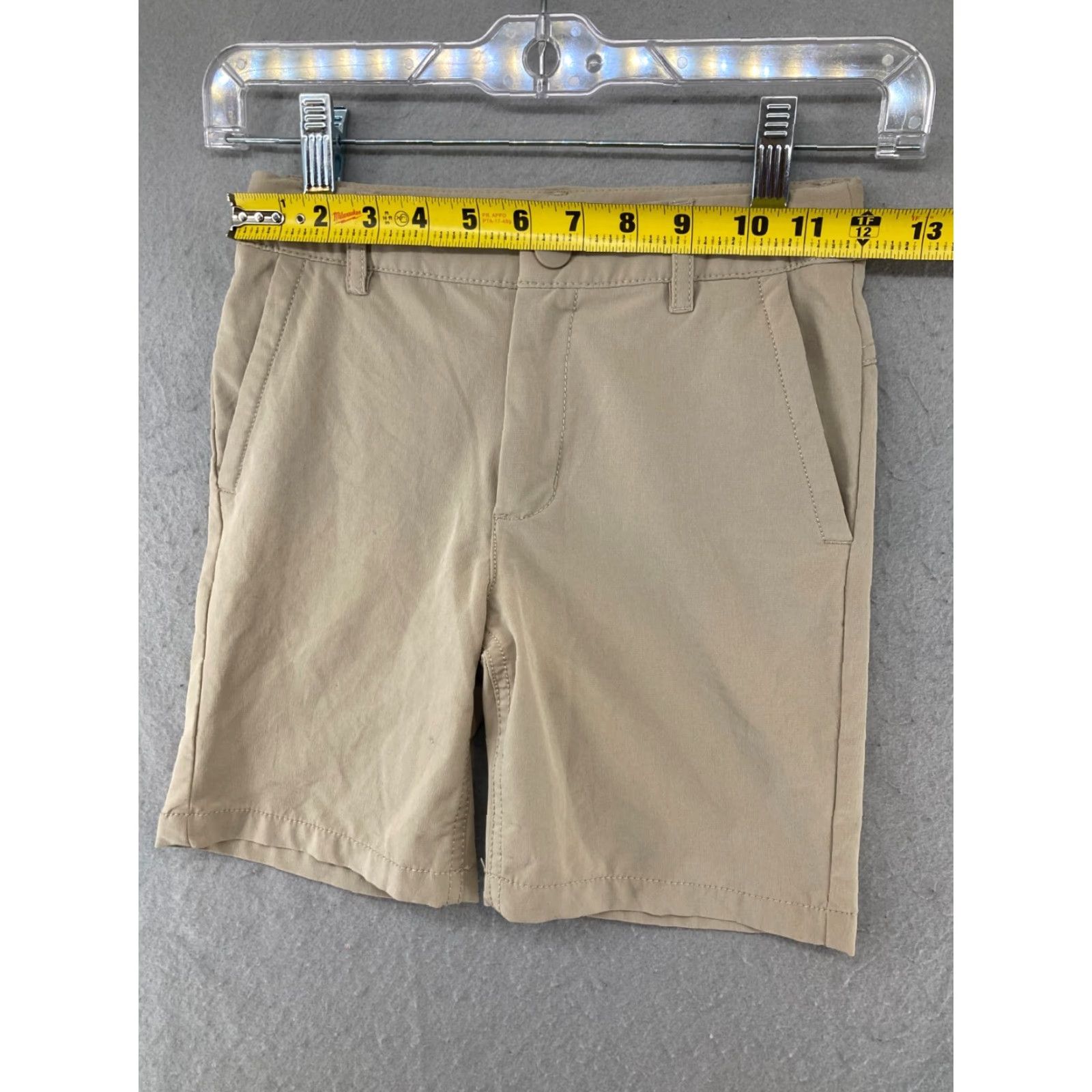 Vintage All In Motion Shorts Womens Small Khaki Beige Outdoor Elastic Waist Pockets 5 in Inseam Athletic Size 28" / US 6 / IT 42 - 2 Thumbnail
