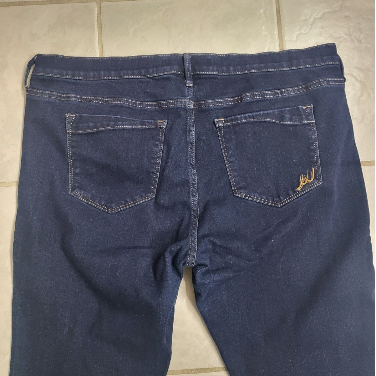 Express Express Dark Wash Skyscraper Mid Rise Jeans - Size 18L Size 40" / US 18 - 3 Thumbnail