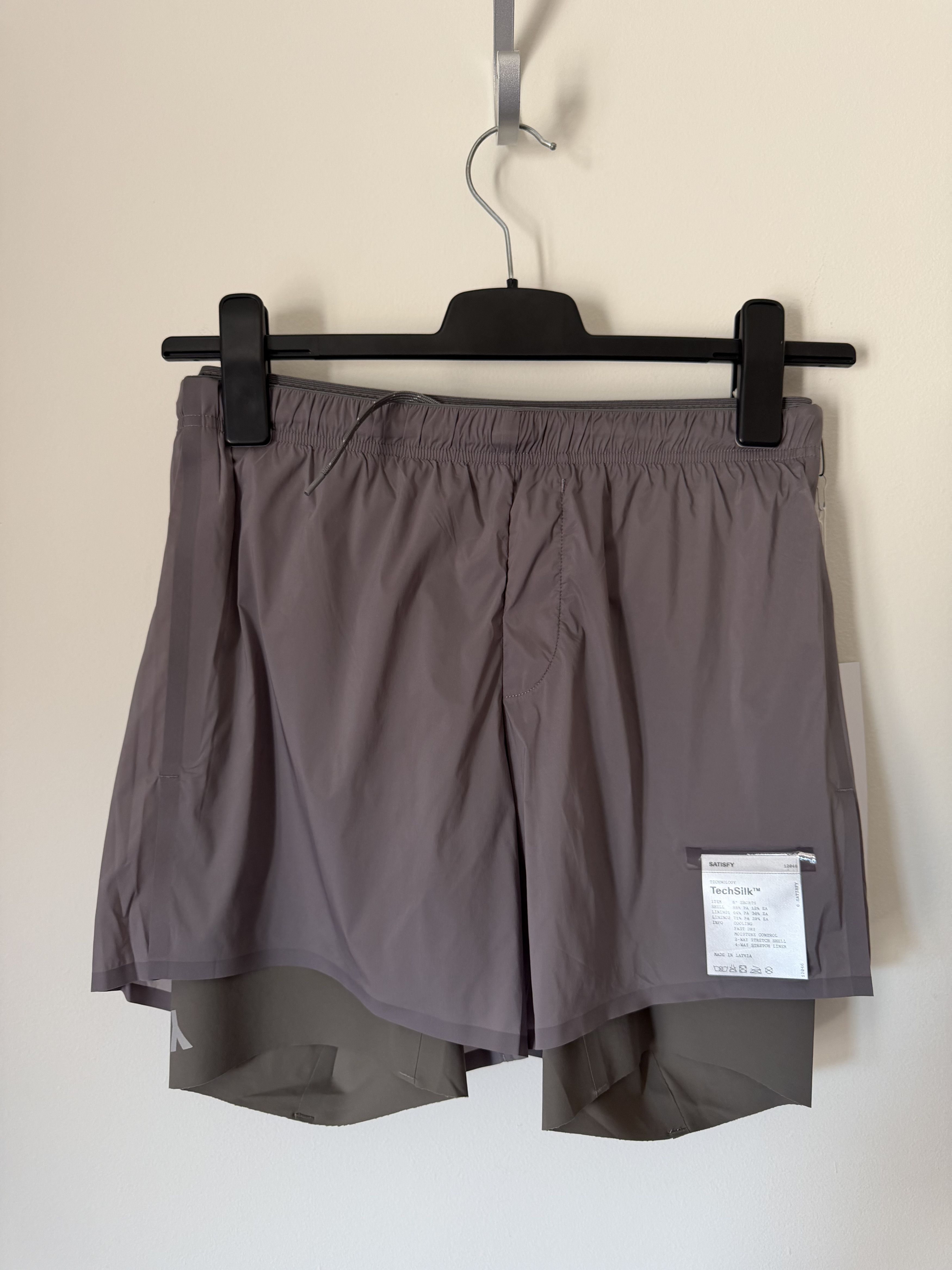 Satisfy Satisfy Running Techsilk 8" Shorts in Shark Gray Size US 32 / EU 48 - 1 Thumbnail