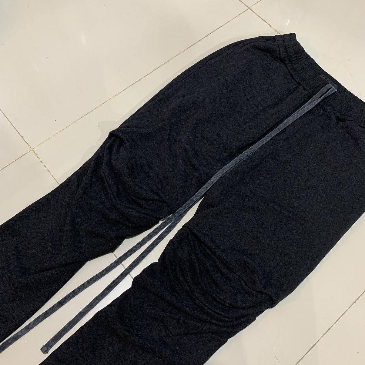 Designer Julius_7 injury knee sweetpant Size US 30 / EU 46 - 1 Thumbnail