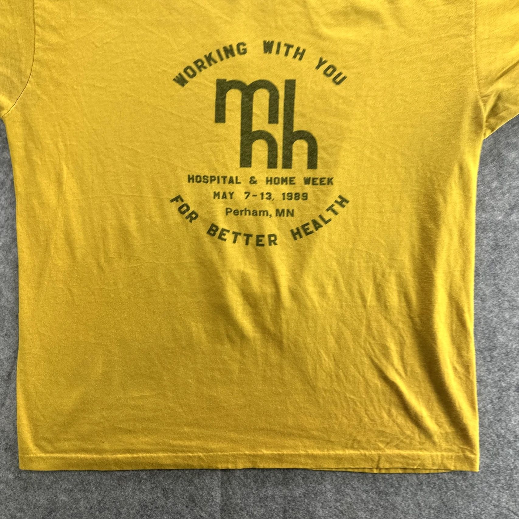 Vintage VINTAGE Hospital Home Week Shirt Mens Large Yellow Working With You Health 1989 80s Size US L / EU 52-54 / 3 - 4 Thumbnail